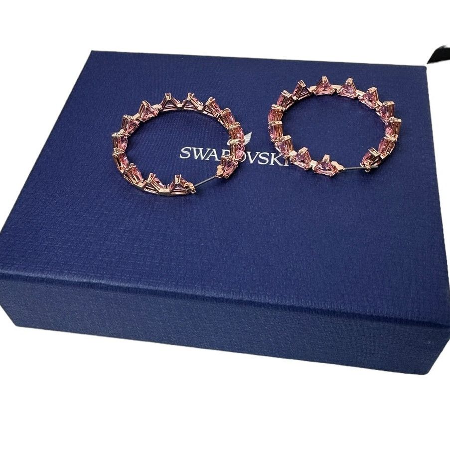 Swarovski Swarovski Ortyx hoop earrings Triangle cut, Pink Size ONE SIZE - 4 Thumbnail