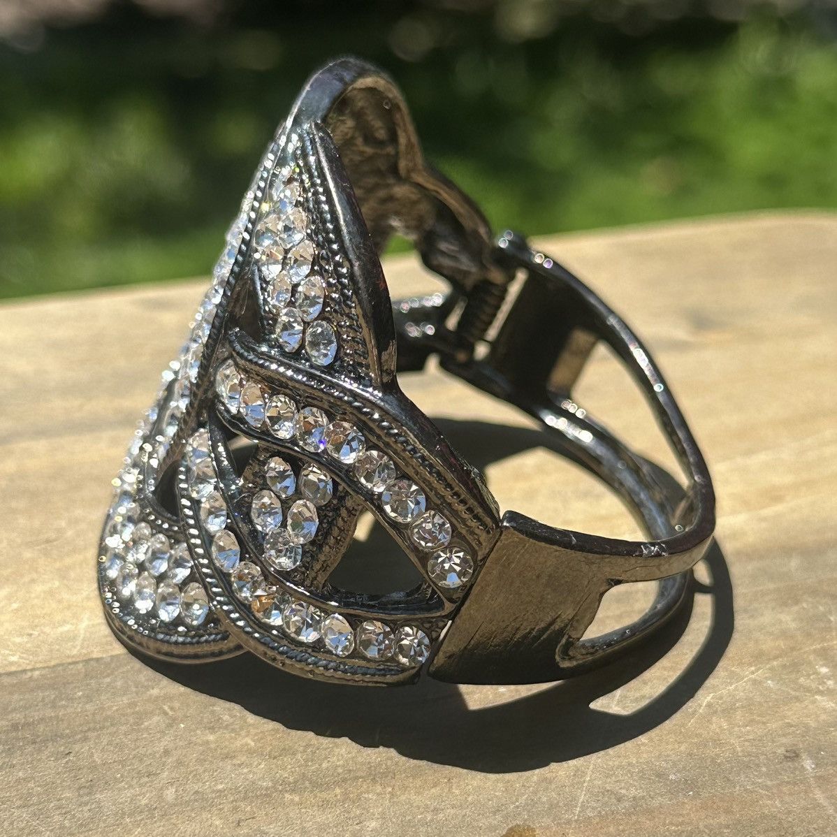 Other Chunky rhinestone love knot hinged bracelet Size ONE SIZE - 4 Thumbnail