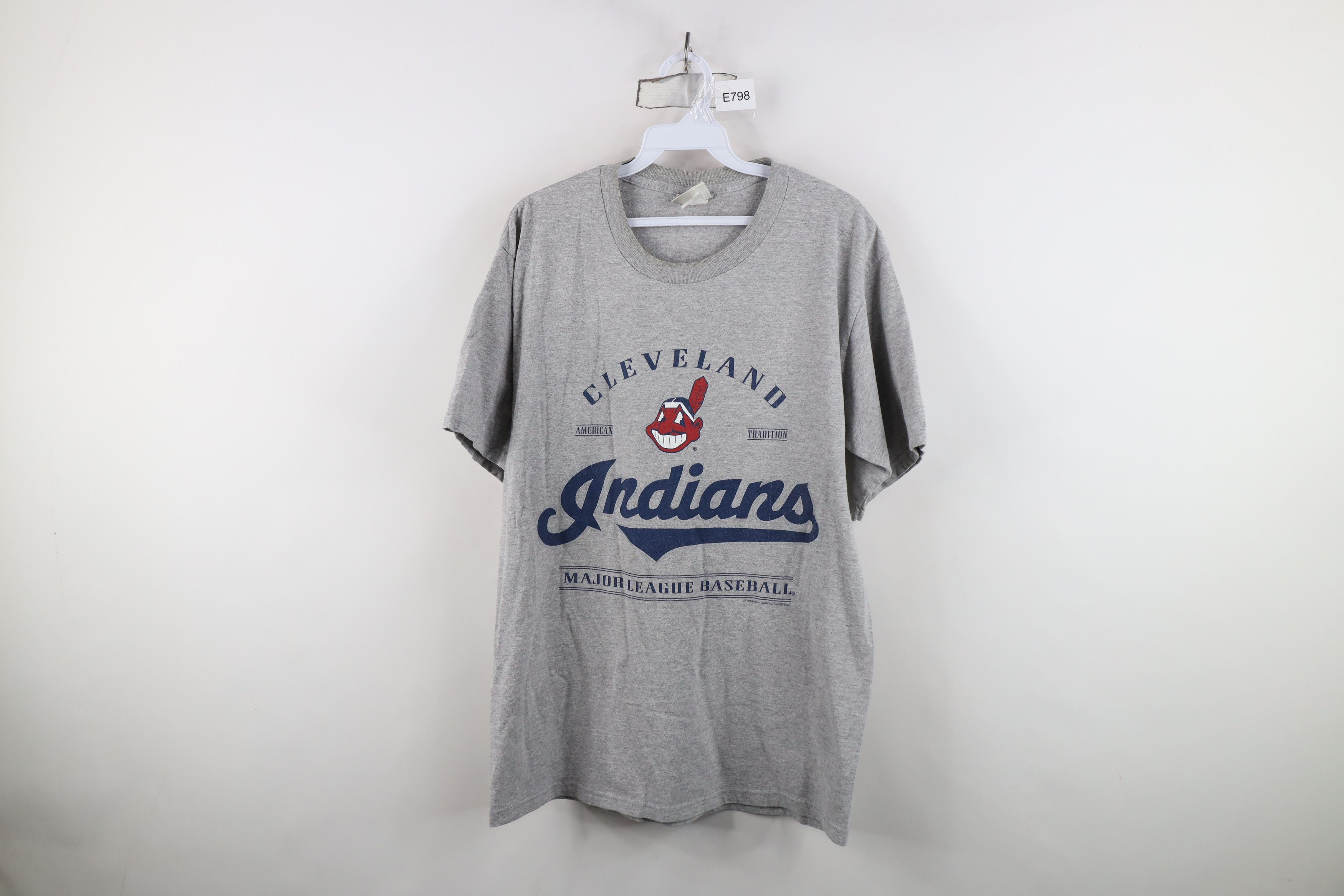 Vintage Vintage Y2K 2002 Chief Wahoo Cleveland Indians T-Shirt Size US M / EU 48-50 / 2 - 1 Thumbnail