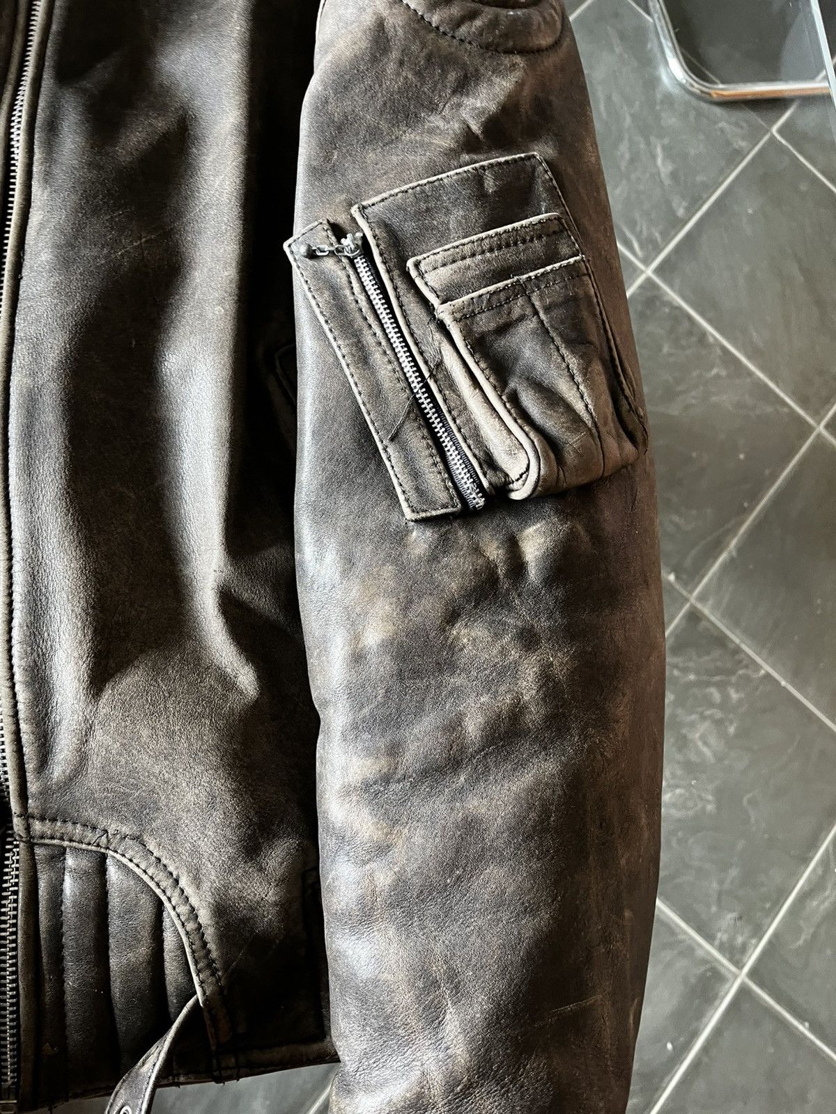 Lewis Leathers Lewis Leathers Vintage Leather Bomber Size US XL / EU 56 / 4 - 5 Thumbnail