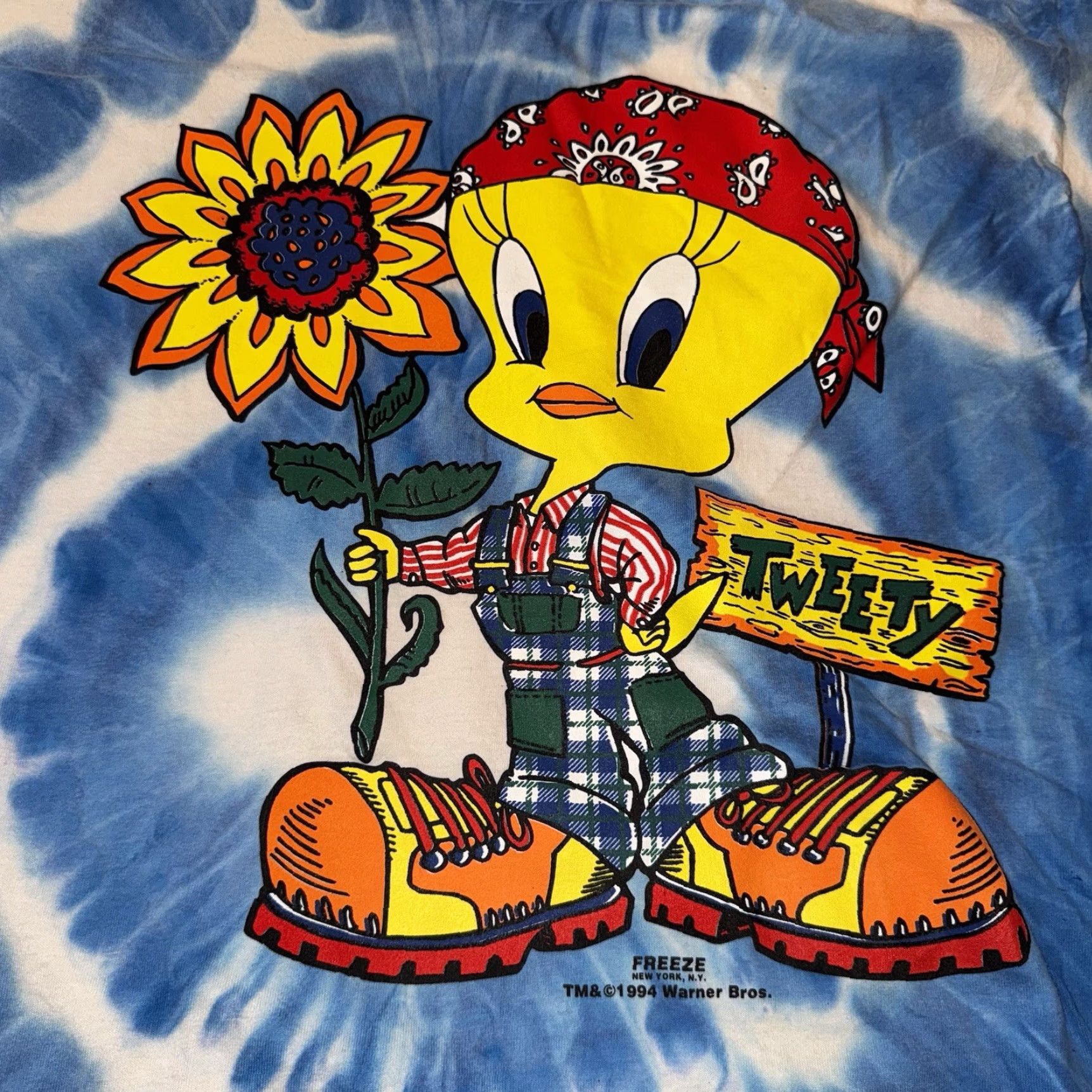 Vintage VINTAGE Tweety Shirt XL Tie Dye Sunflower Warner Bros Cartoon 1994 Farmer Hippie Mens XL TS Size US XL / EU 56 / 4 - 2 Thumbnail
