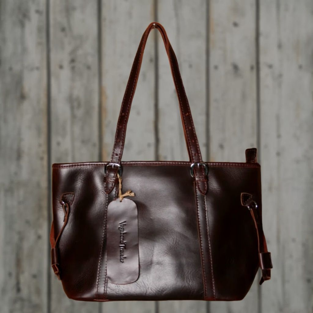 Vagabond VAGABOND TRAVELER Chili Leather Shoulder Tote Bag Womens Tote Bag Chili Leather Bag Vagabond Traveler Ladies Tote Bag Size ONE SIZE - 1 Thumbnail