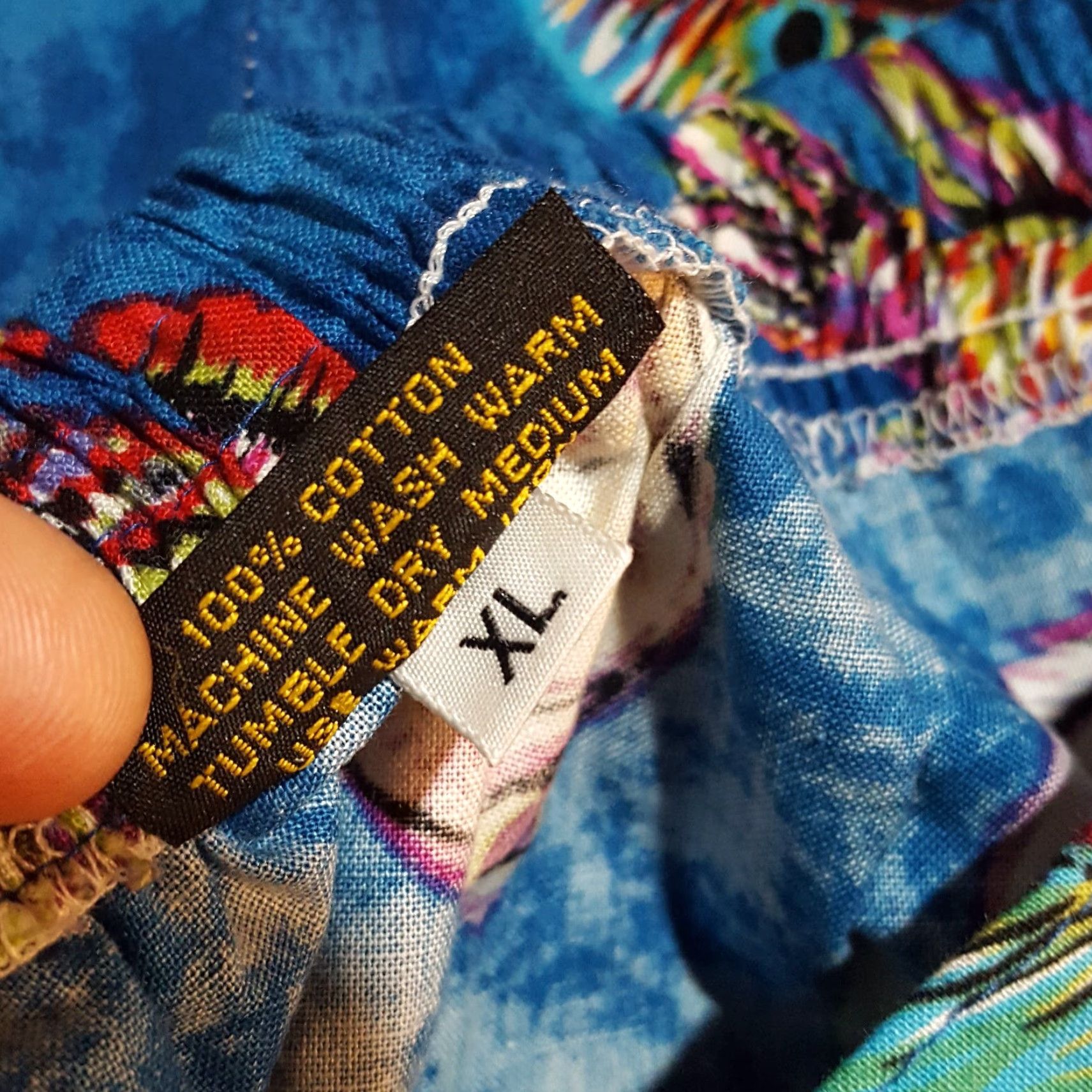 Vintage VINTAGE Infinity Chic 80s Tropical Fish Beach Shorts XL Relaxed Blue AOP Preppy 90s Mens Size 40" / US 18 - 8 Thumbnail