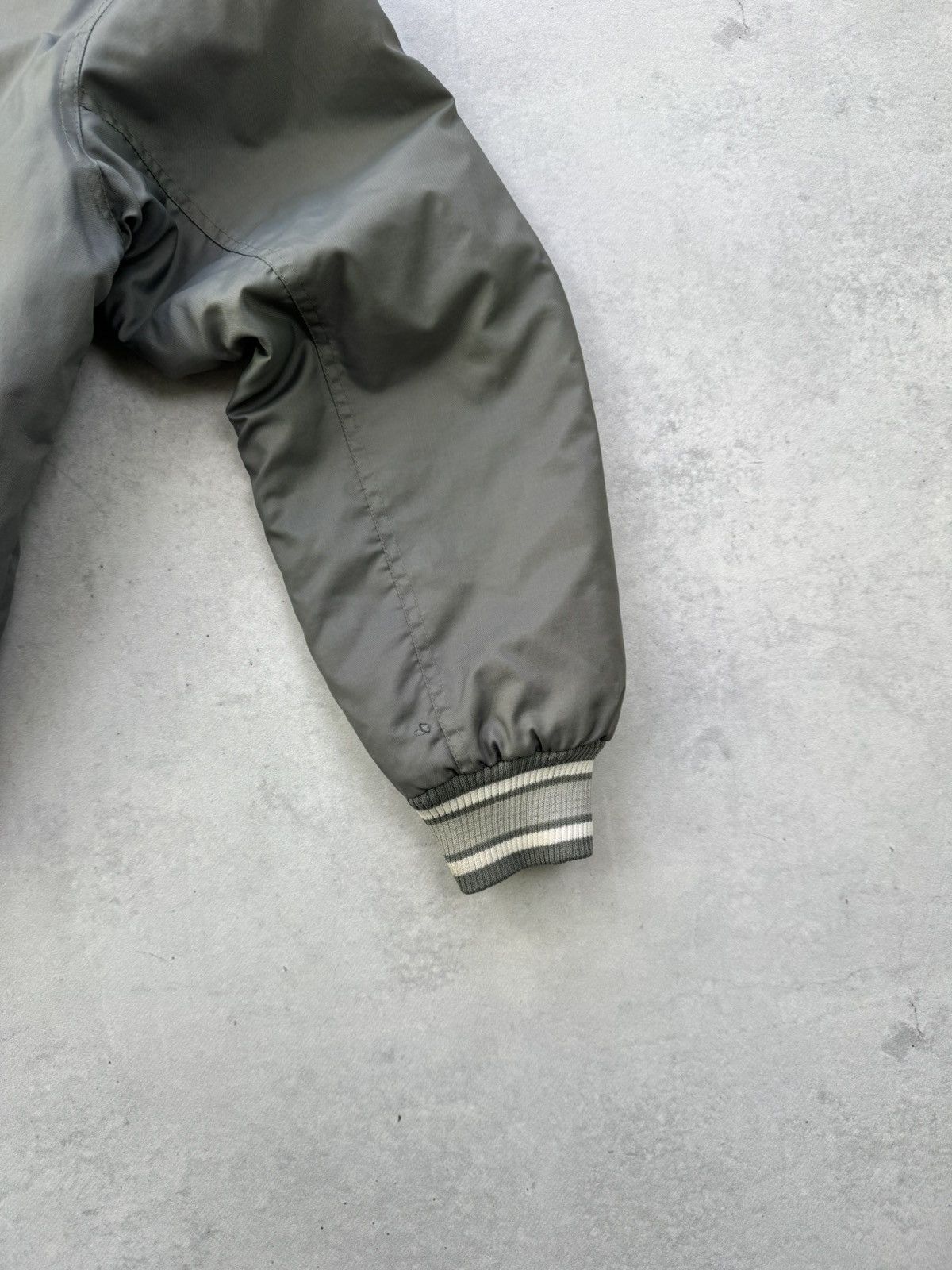 Other Vintage Nylon Philadelphia PA bomber Size US M / EU 48-50 / 2 - 7 Thumbnail