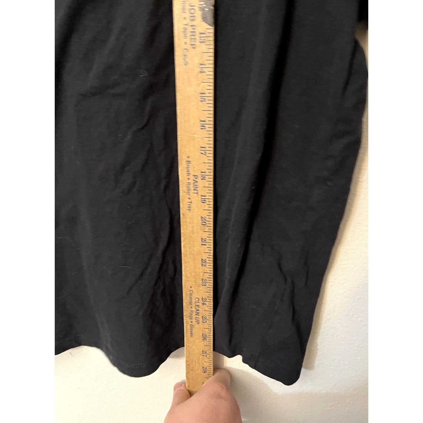 Old Navy Old Navy Shirt Mens XL Black V-Neck Knit Short Sleeve T-Shirt Size US XL / EU 56 / 4 - 4 Thumbnail