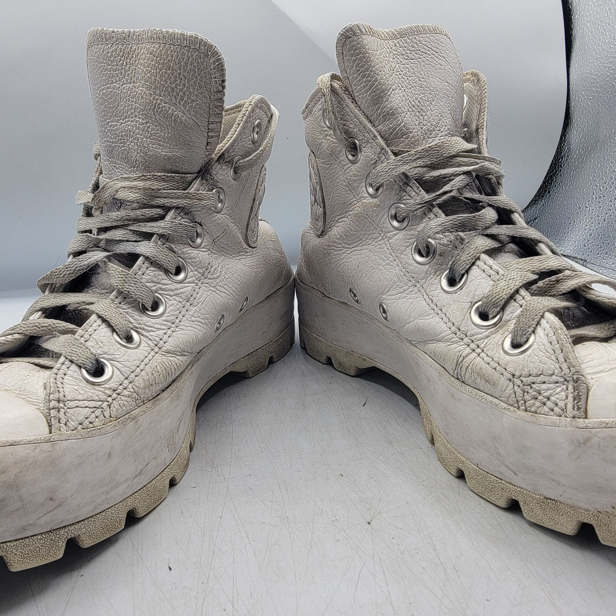 Converse Converse Chuck Taylor All Star Womens 9 Triple White Hi Lugg Size US 9 / IT 39 - 2 Thumbnail