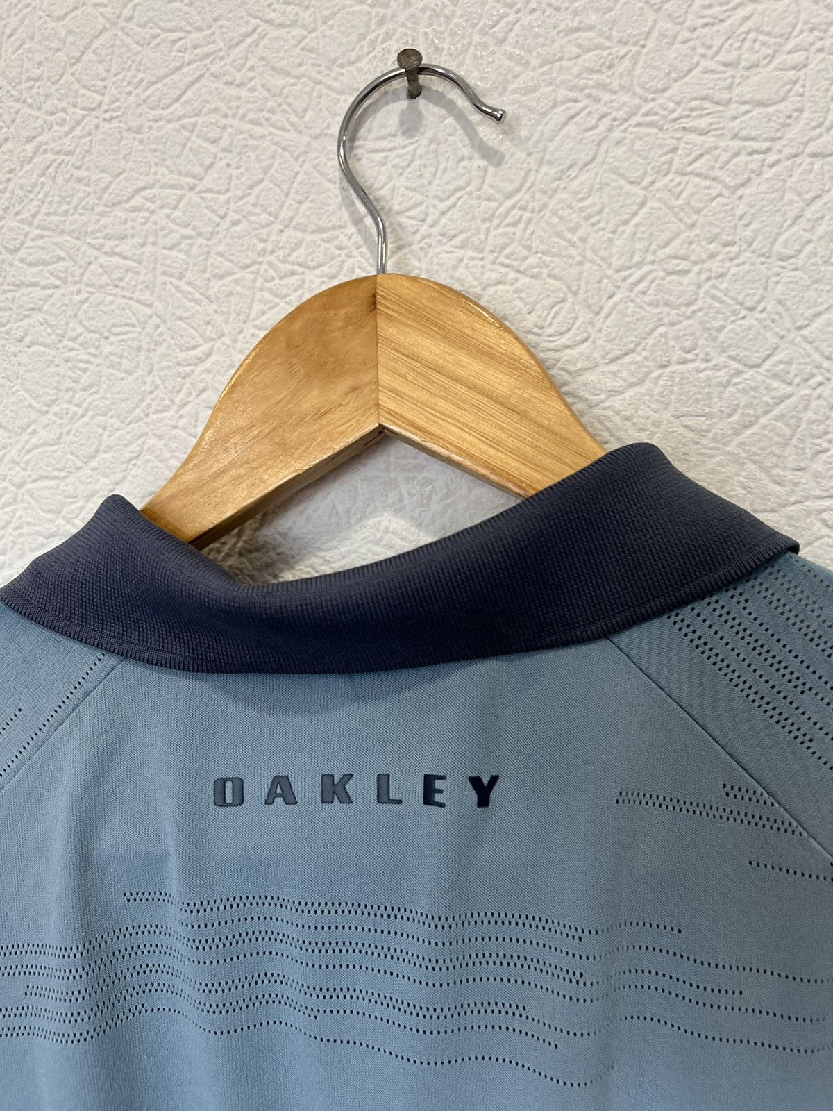 Vintage Vintage Oakley Blue Polo T Shirt Tee Size US XL / EU 56 / 4 - 7 Thumbnail