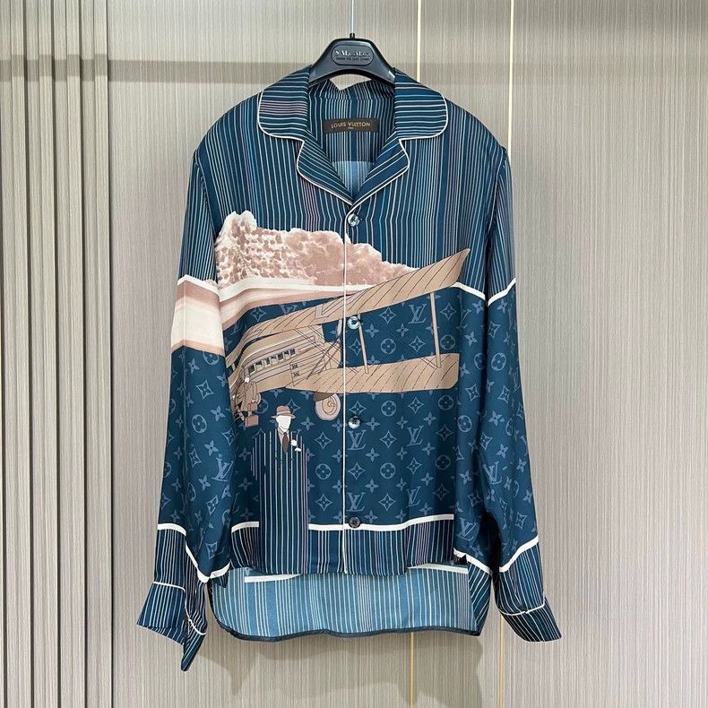 Louis Vuitton Louis Vuitton Monogram Silk Pajama Shirt Size US S / EU 44-46 / 1 - 1 Thumbnail