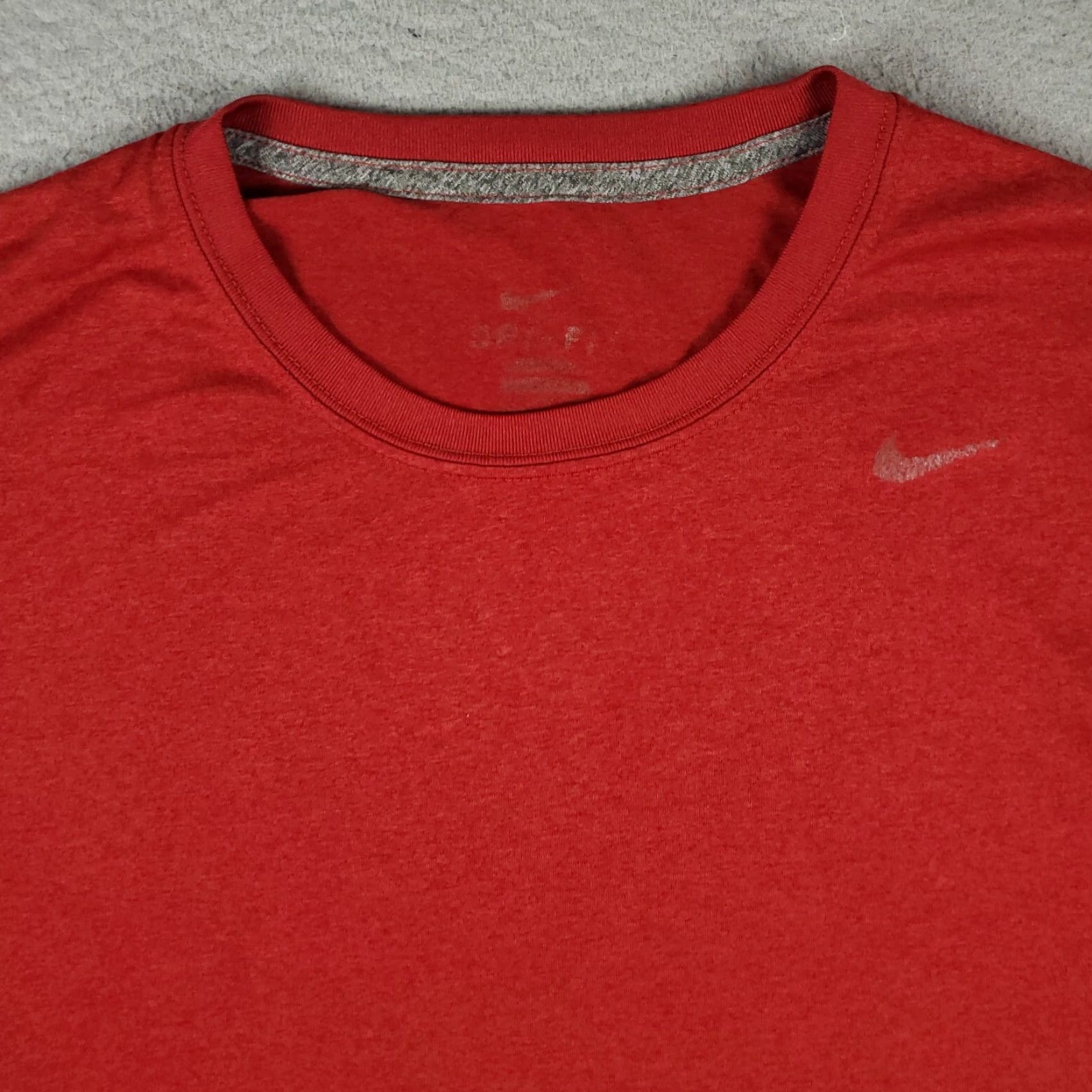 Nike Nike T Shirt Mens M Red Dri-Fit Logo Short Sleeve Casual Knit Crew Neck Sports Unisex Adults Mens Size US M / EU 48-50 / 2 - 2 Thumbnail