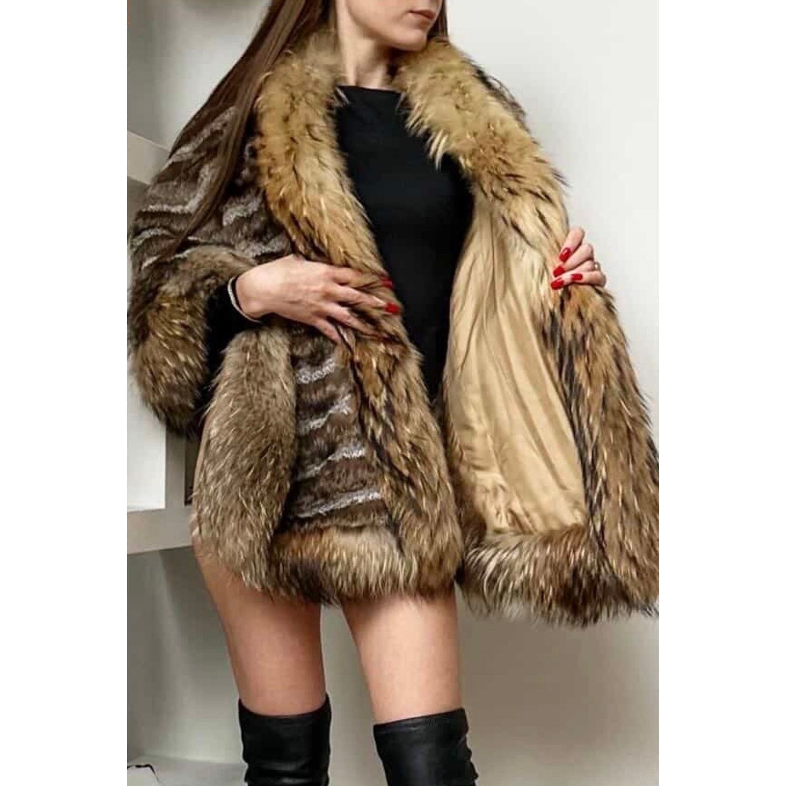 Yves Saint Laurent Rare Vintage Yves Saint Laurent Fur Poncho Size 38 Size S / US 4 / IT 40 - 4 Thumbnail