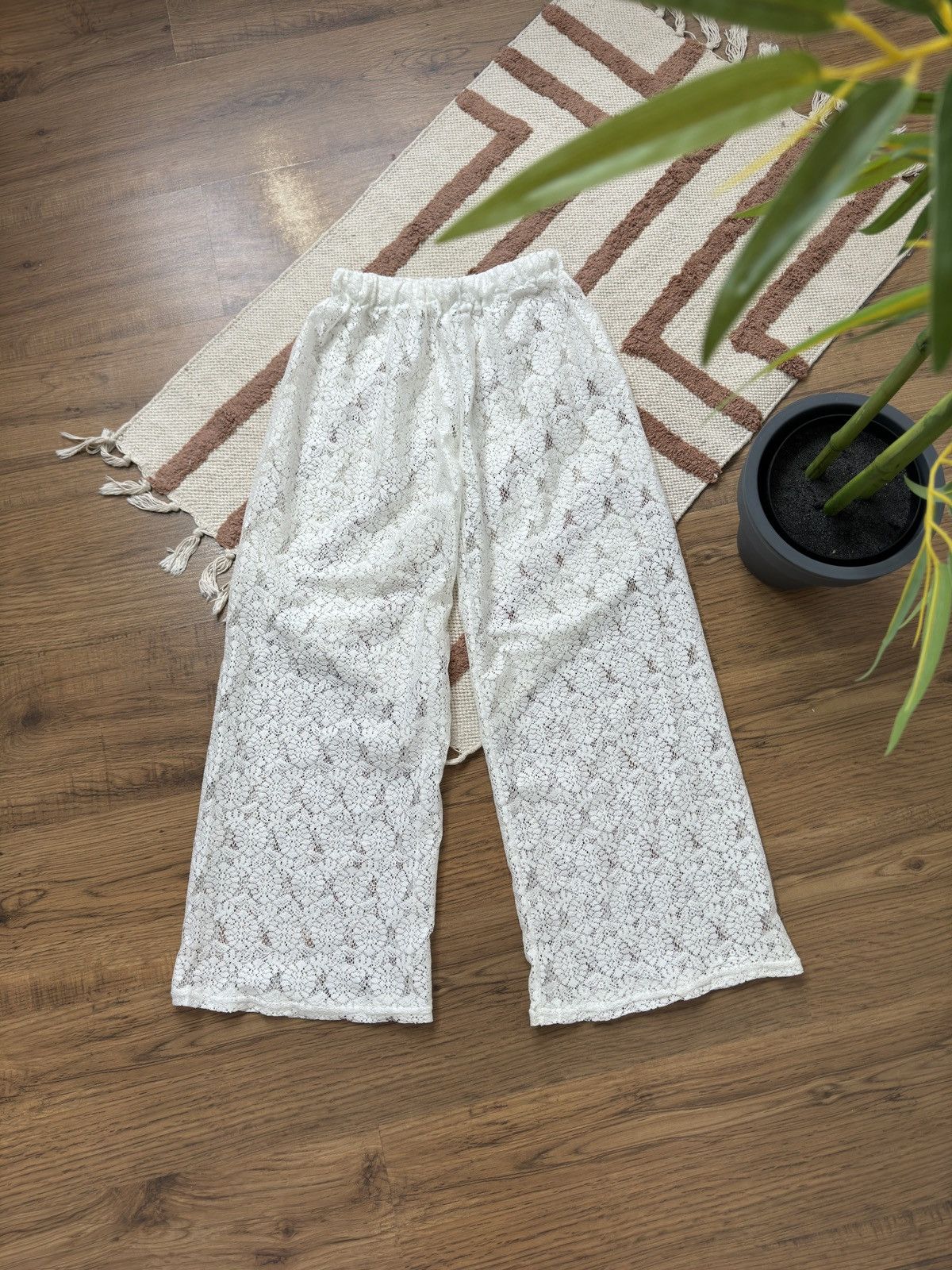 Vintage GUIPURE LACE RUCHES MESH PANTS Size 26" / US 2 / IT 38 - 2 Thumbnail