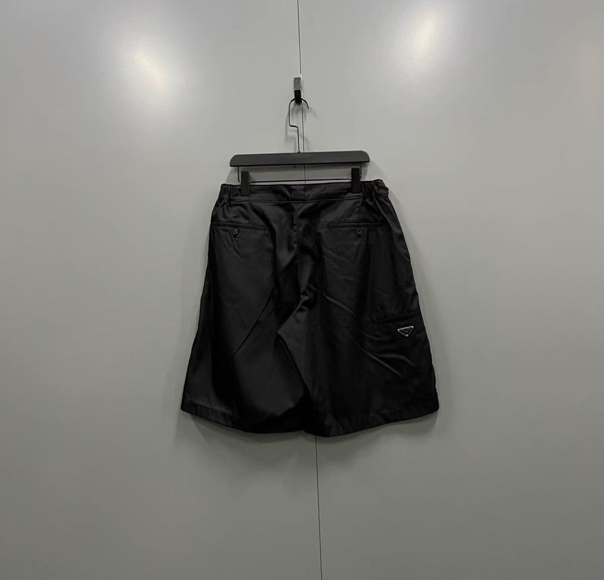 Prada Prada Black Nylon Shorts with Triangle Logo on Back J41 Size US 36 / EU 52 - 2 Thumbnail