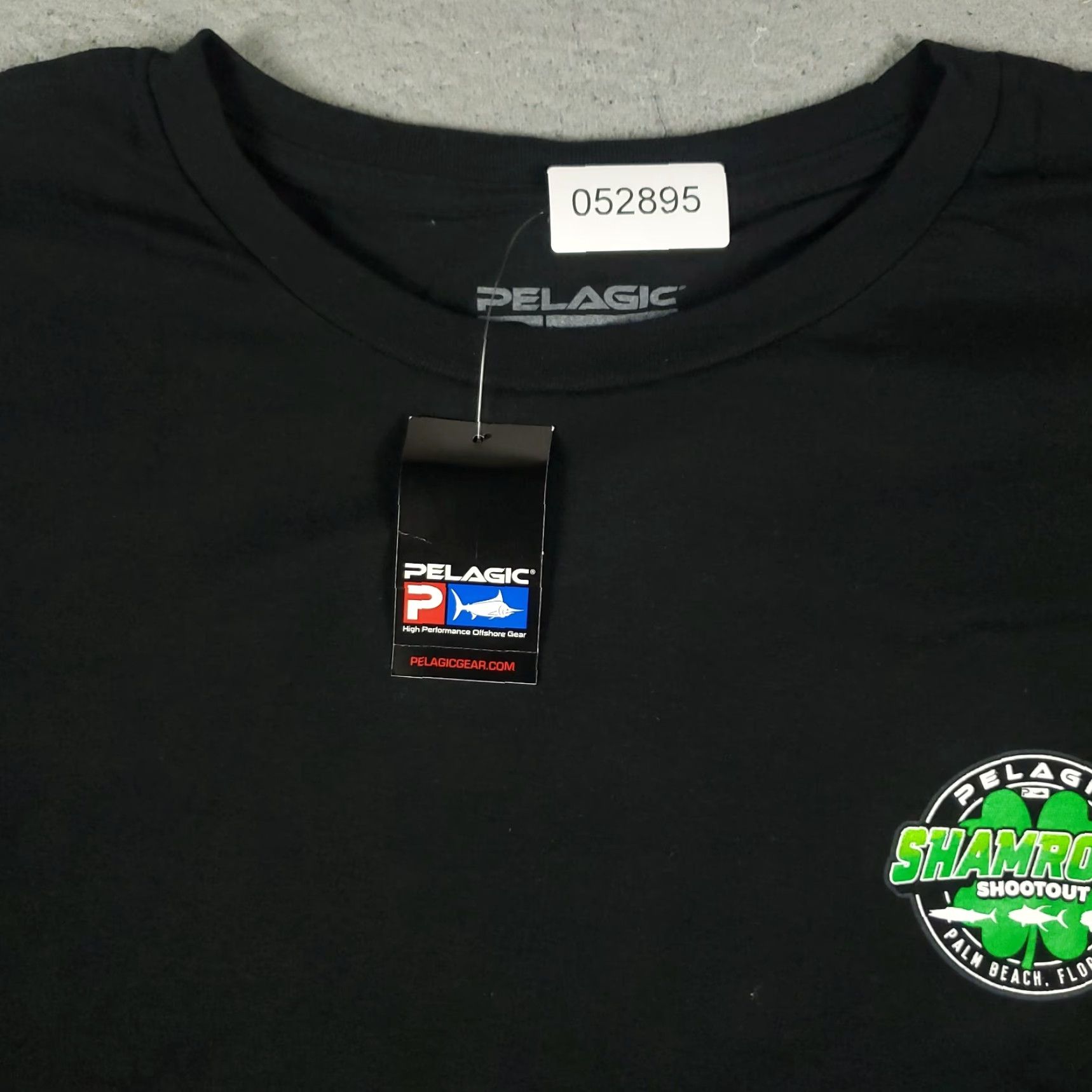 Vintage Pelagic T Shirt Mens 2XL Black Palm Beach Shamrock Graphic Long Sleeve Shirt Mens Black 2XL Logo Classic Modern Sports American Men Size US XXL / EU 58 / 5 - 2 Thumbnail