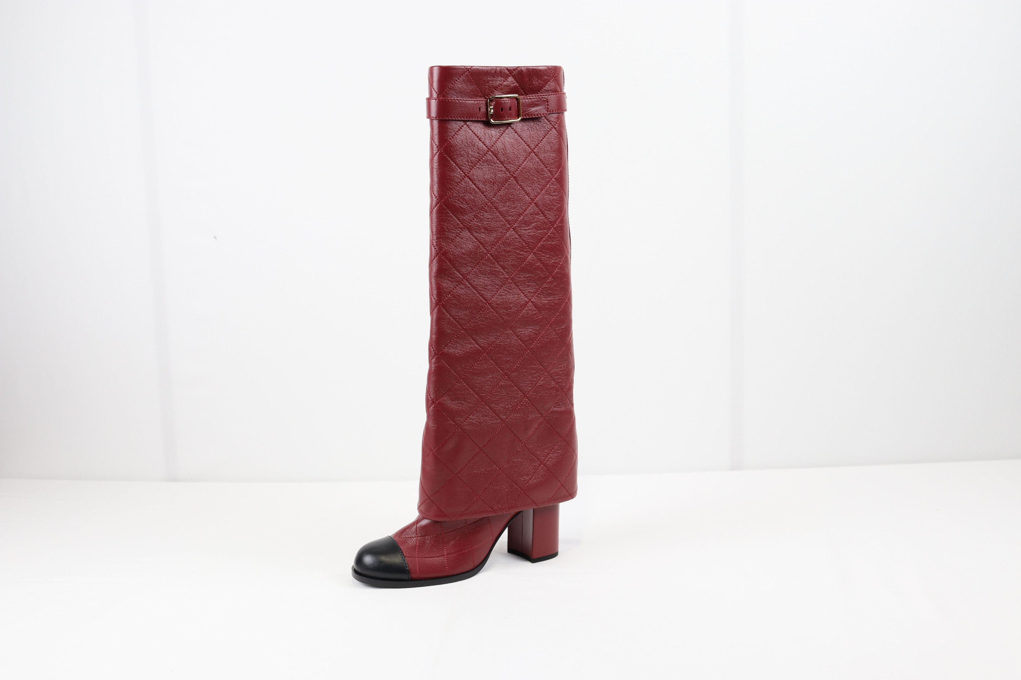 Chanel o1rshd High Top Quilted Leather Strap Boots in Burgundy Size US 7 / IT 37 - 3 Thumbnail