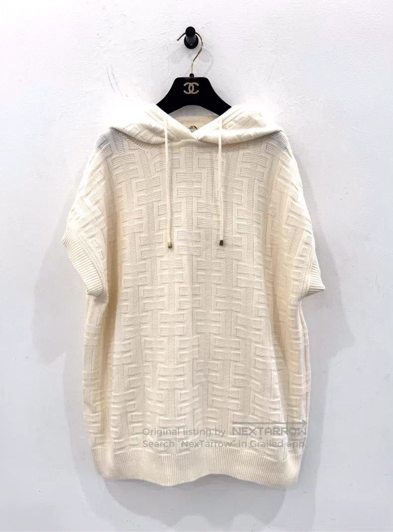 Hermes Hermes Off-white all-over H letter embossed logo women's w Size XS / US 0-2 / IT 36-38 - 1 Thumbnail