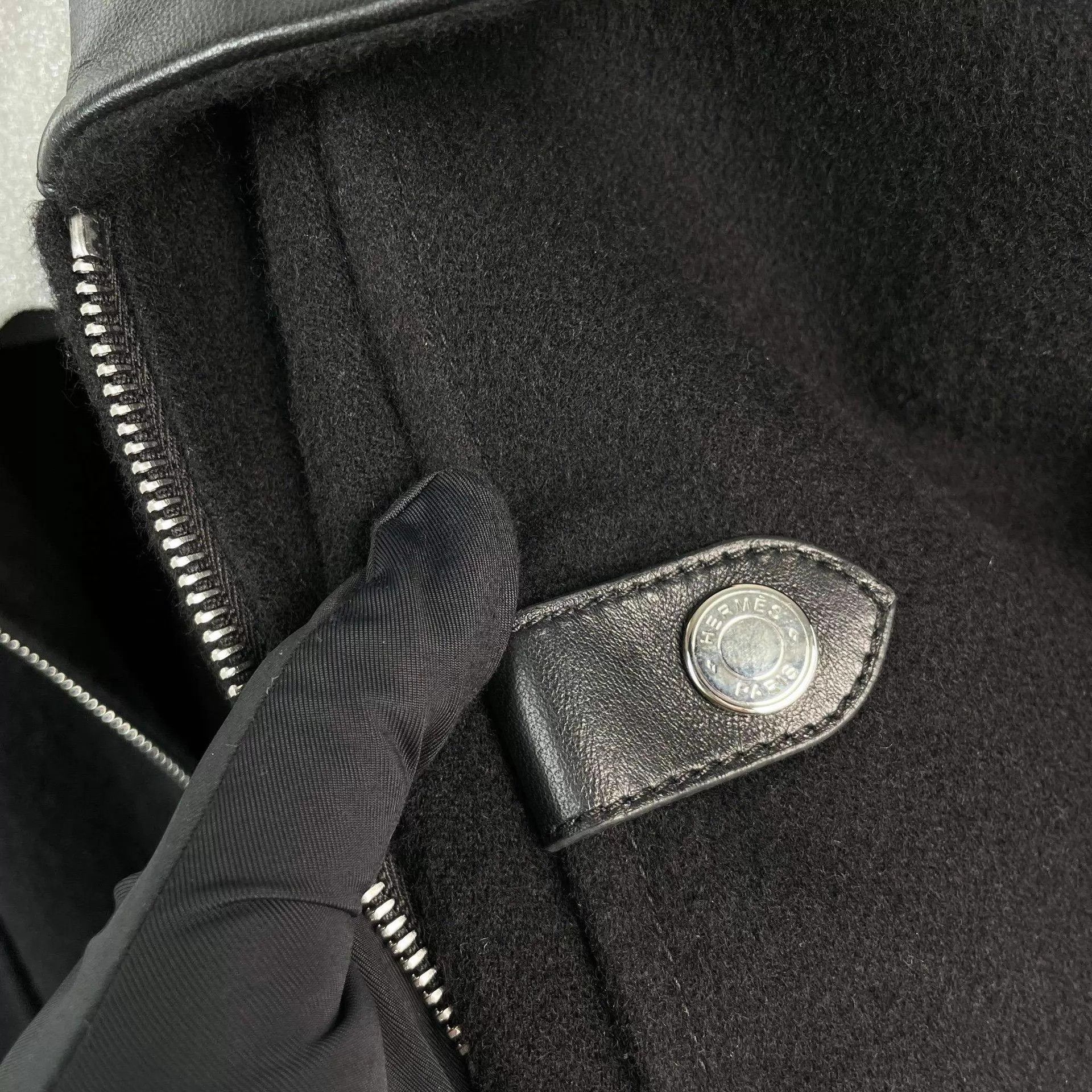Hermes Hermes cashmere leather collar coat black size 34 Size XS / US 0-2 / IT 36-38 - 7 Thumbnail