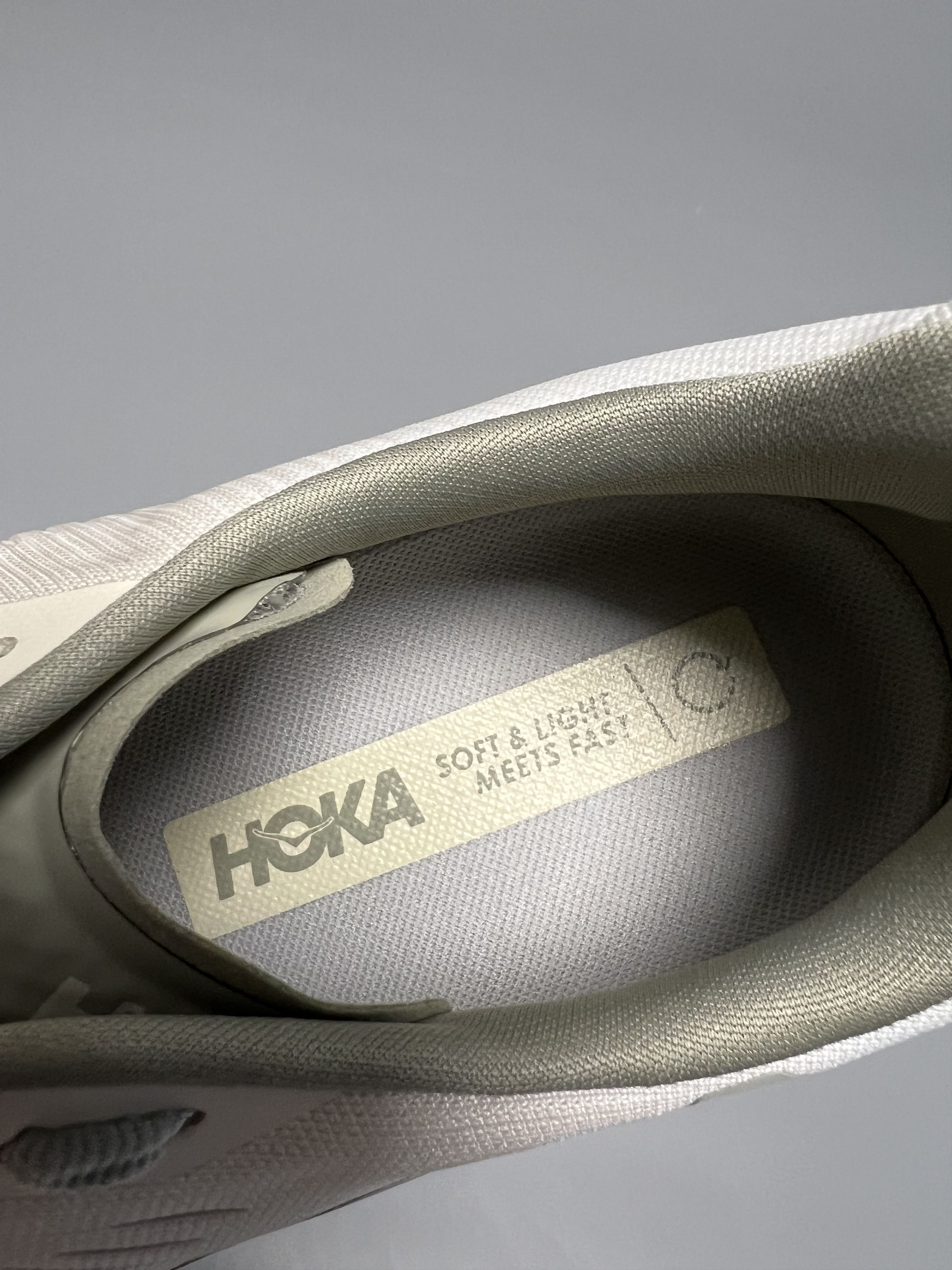 Hoka 9D Hoka One One Rincon 3 Running Shoes 1119395-BYT Size US 9 / EU 42 - 16 Thumbnail