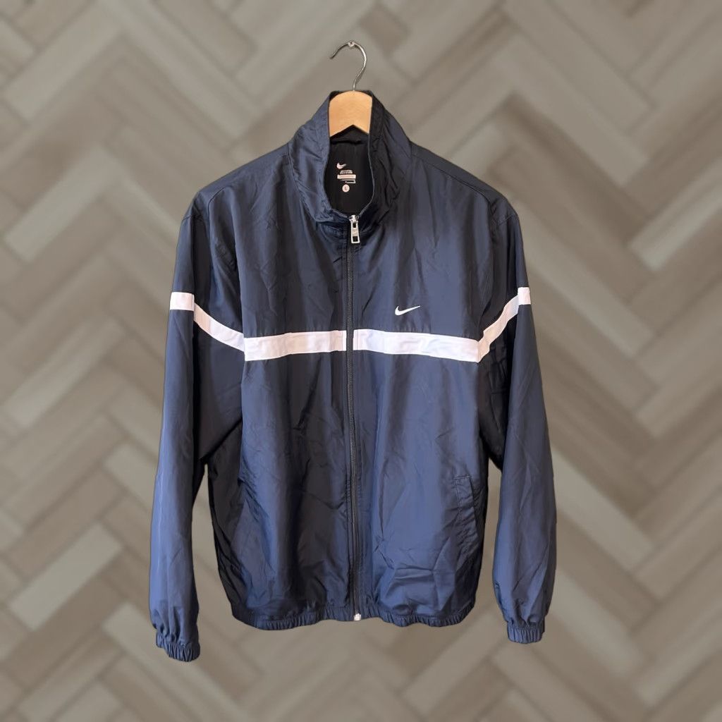 Nike Nike Dri-Fit Windbreaker Jacket Nike Mens Blue Lightweight Full Zip Windbreaker Size Large L Color Blue Activewear Jacket Zip Men's 2000s Size US L / EU 52-54 / 3 - 1 Thumbnail