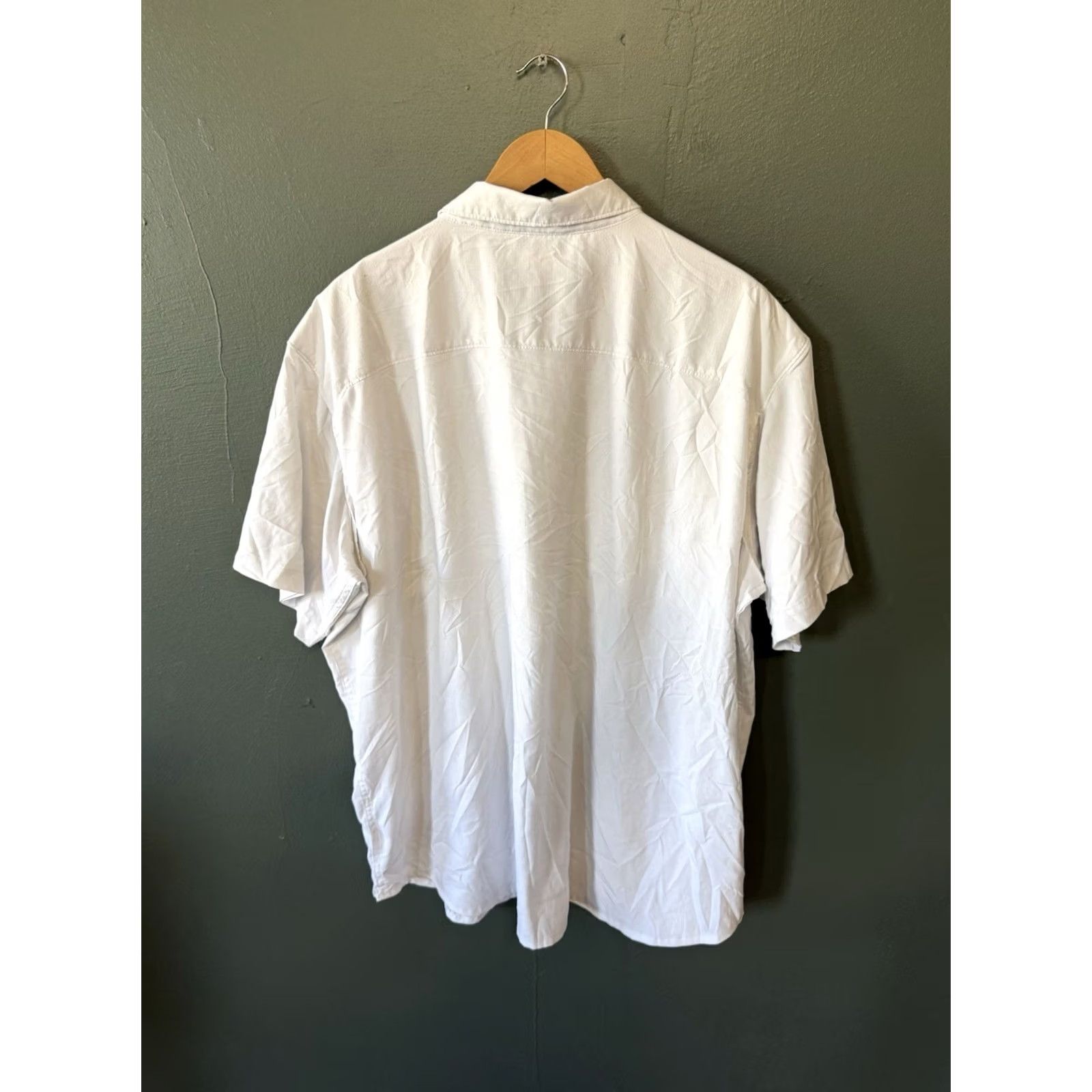 Vintage Columbia Mens White Short Sleeve Button-Up Shirt 2XL Slim? Regular? (Remove ambiguity) Size US XXL / EU 58 / 5 - 2 Thumbnail