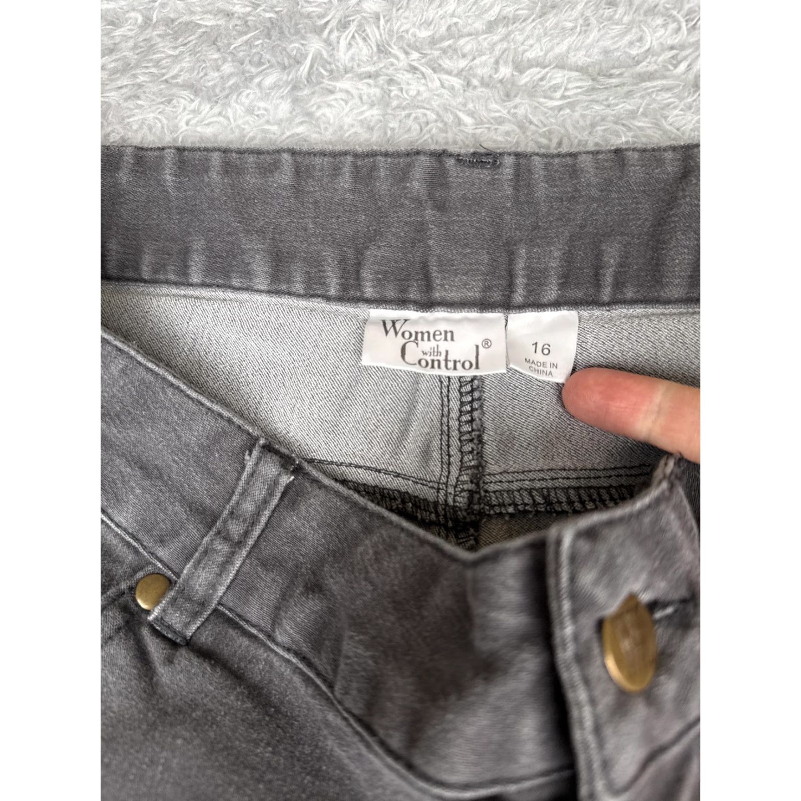 Vintage Women with Control Jeans Womens 16 Charcoal High Rise 34x31 Straight 5-Pocket Denim Cotton Blend Polyester Spandex VH 90s Vintage Womens Size 38" / US 16 / IT 52 - 6 Thumbnail