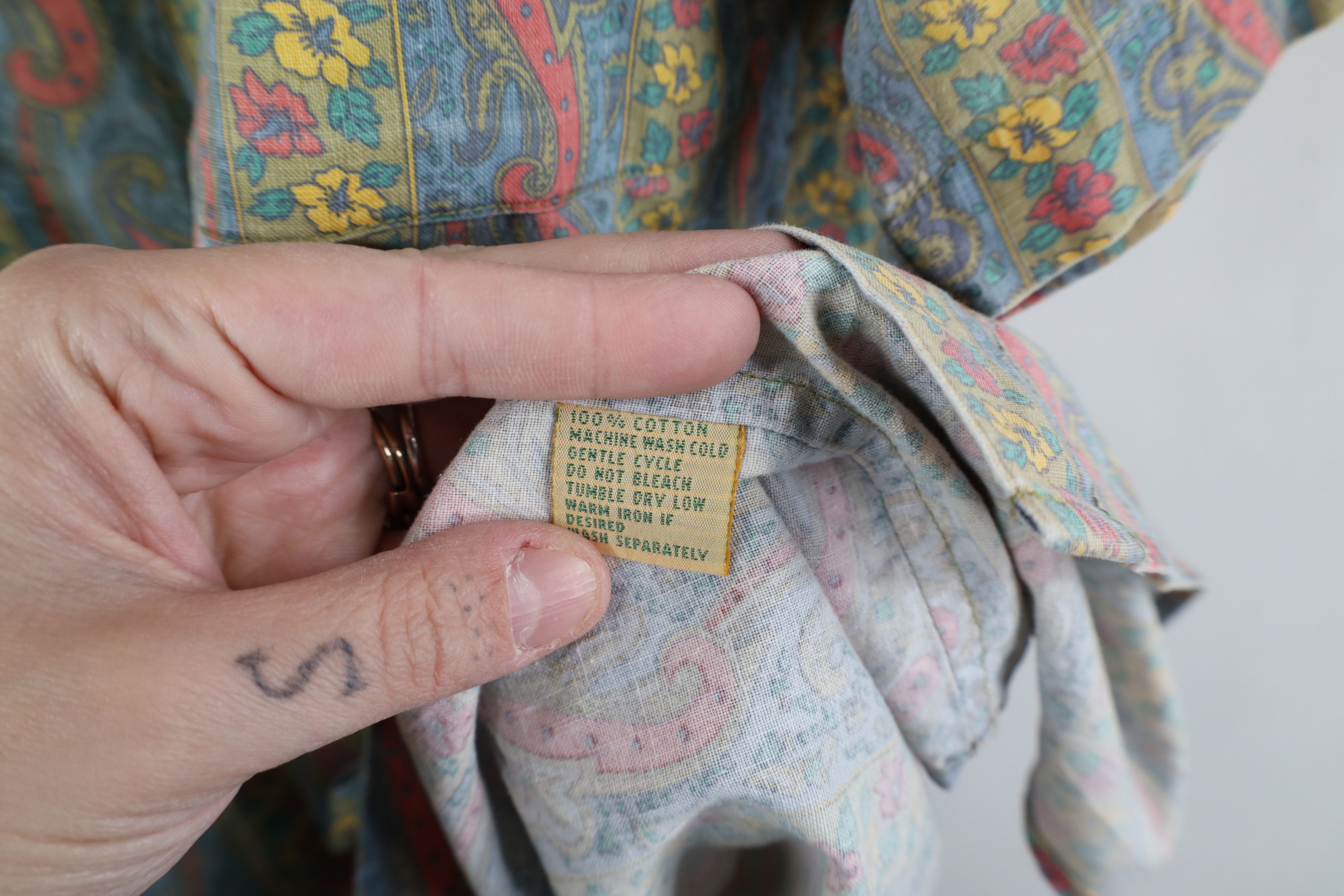 Vintage Vintage 90s Streetwear Flower Paisley Baggy Button Shirt Size US XL / EU 56 / 4 - 10 Thumbnail