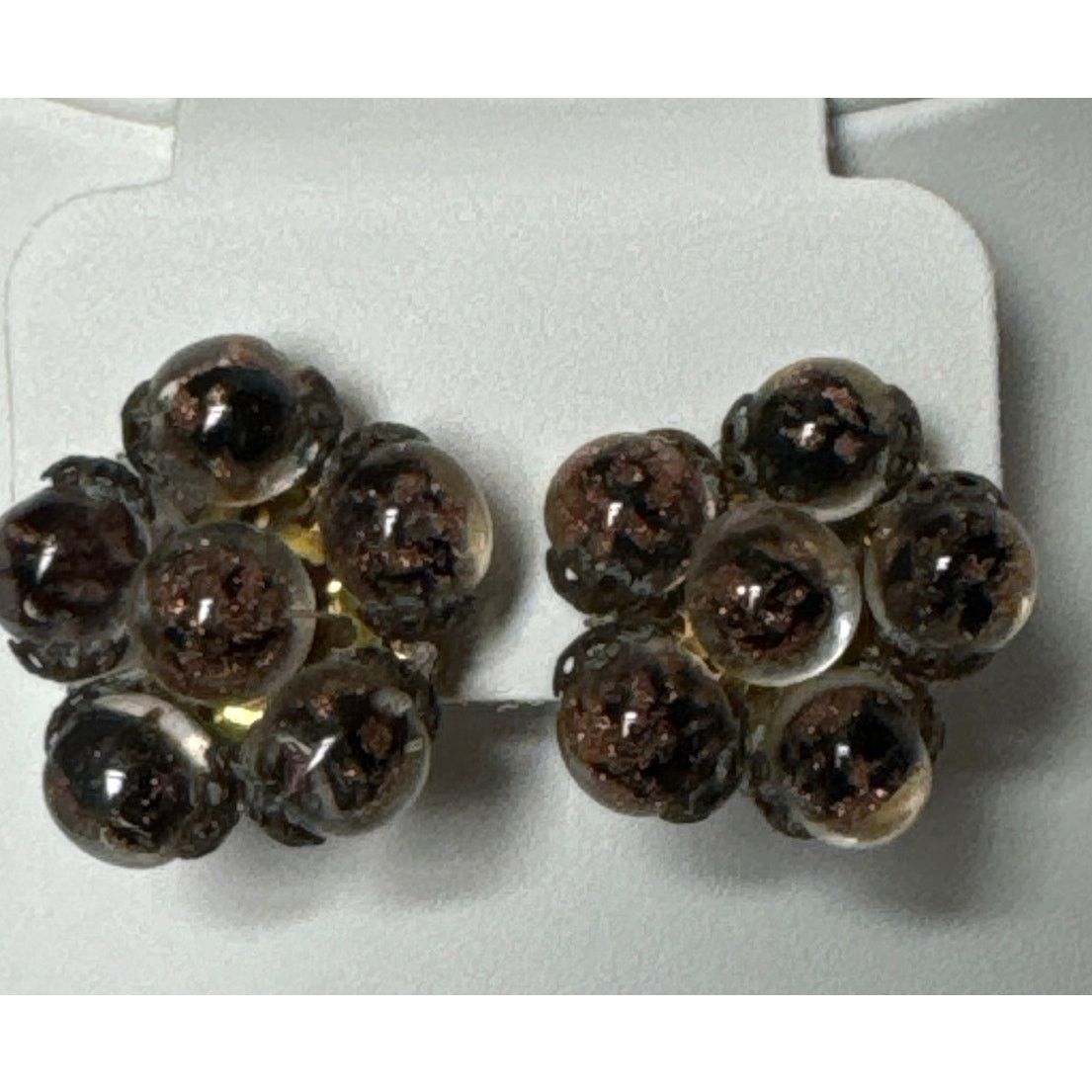 Vintage Vtg glass bead cluster clip earrings, brown made in Italy Size ONE SIZE - 6 Thumbnail
