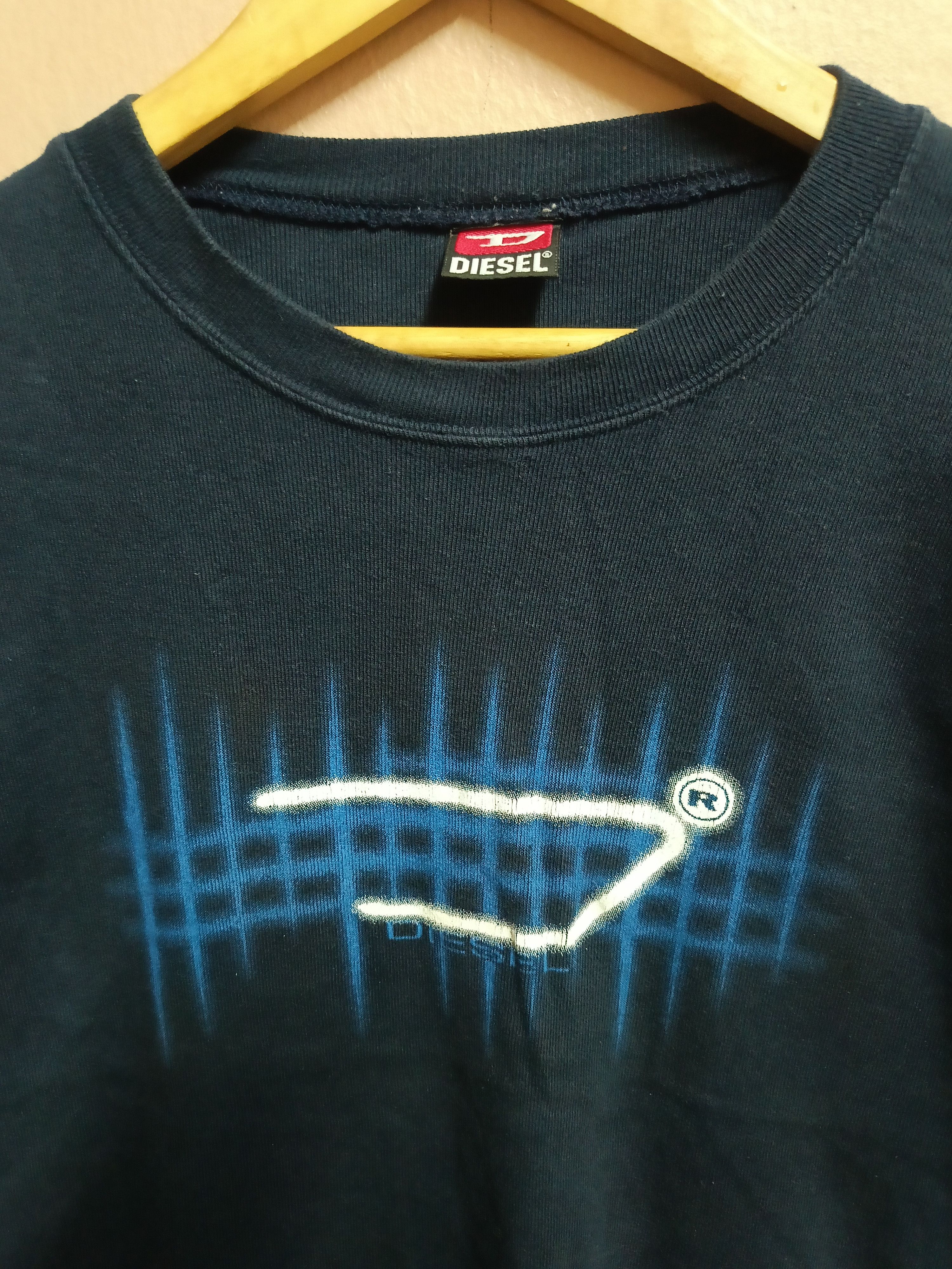 Diesel × Vintage Vintage Diesel Futuristic Logo shirt Size US XS / EU 42 / 0 - 3 Thumbnail