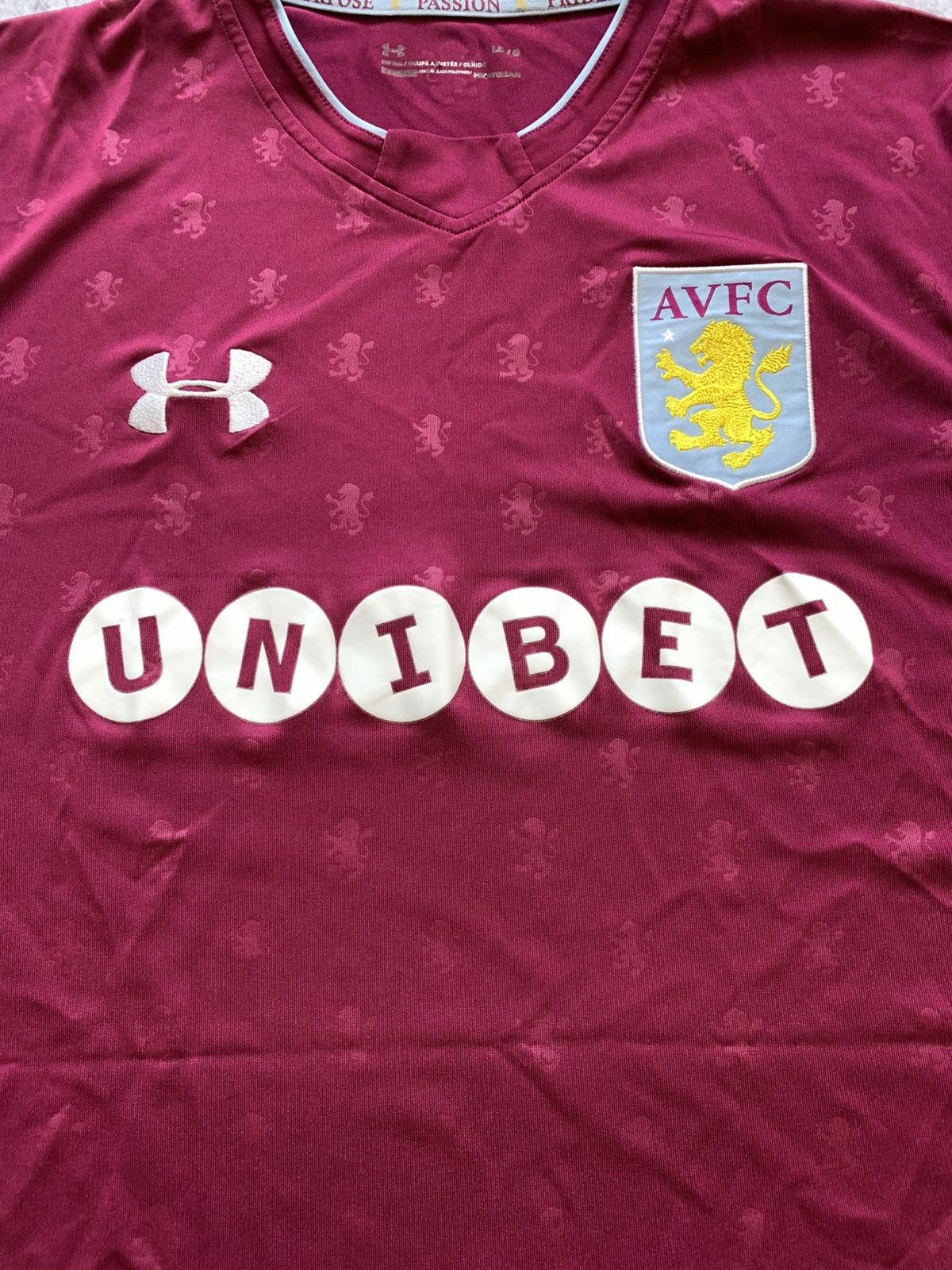 Under Armour 🔥UNDER ARMOUR ASTON VILLA 2017/18 HOME SOCCER SHIRT JERSEY Size US L / EU 52-54 / 3 - 5 Thumbnail
