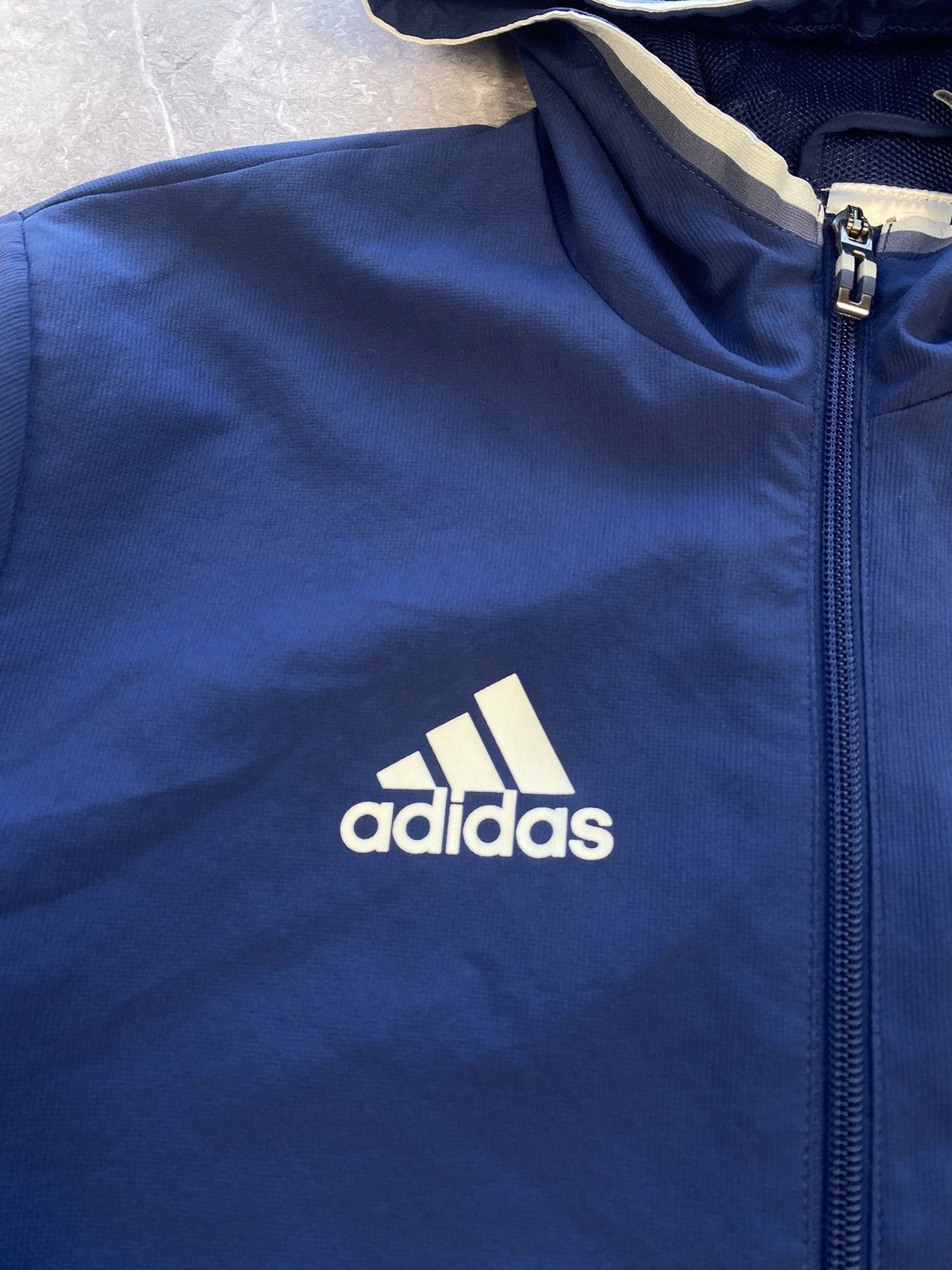 Adidas × Vintage Vintage 2016 Adidas Real Madrid Soccer Light Jacket Rare Size US S / EU 44-46 / 1 - 4 Thumbnail