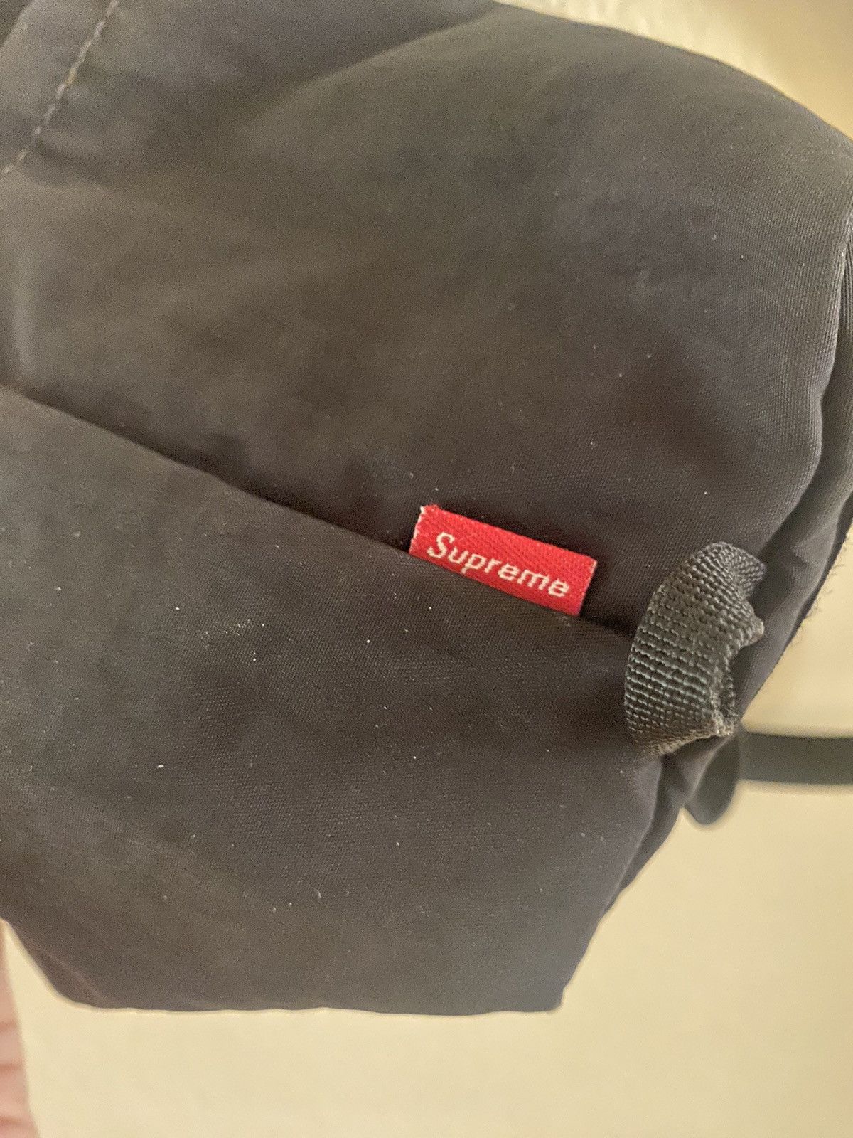 Supreme × Vintage Supreme Neck Pouch FW20 Size ONE SIZE - 2 Thumbnail