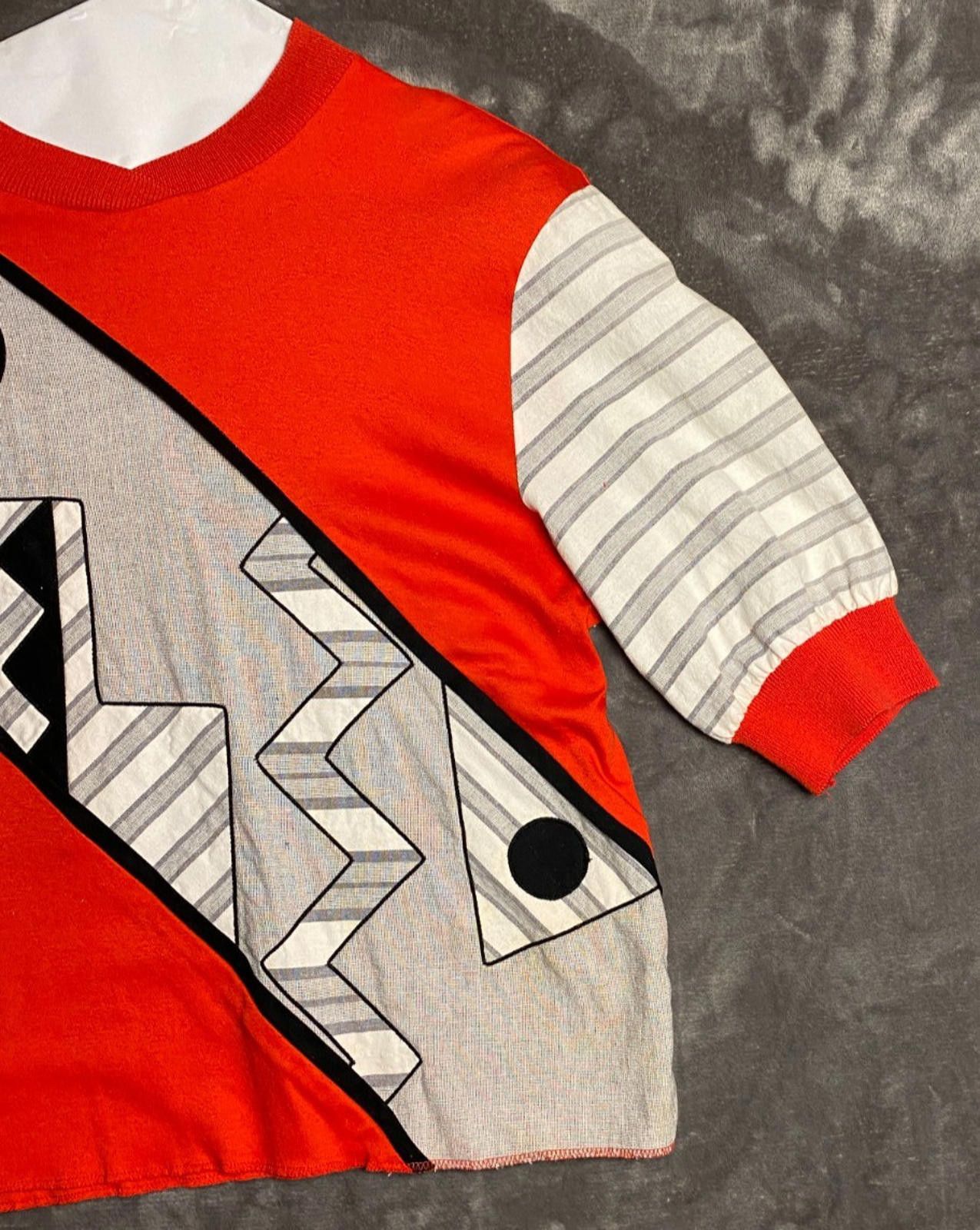 The Unbranded Brand 80s Women Red with Blk and Grey Abst Pattern Sweatshirt (B8) Size M / US 6-8 / IT 42-44 - 4 Thumbnail