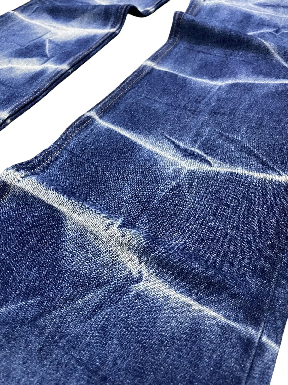 Benetton × Le Grande Bleu (L.G.B.) × Tornado Mart Benetton Glass Shattered Whiskers Wash Flared Jeans Size US 29 - 8 Thumbnail