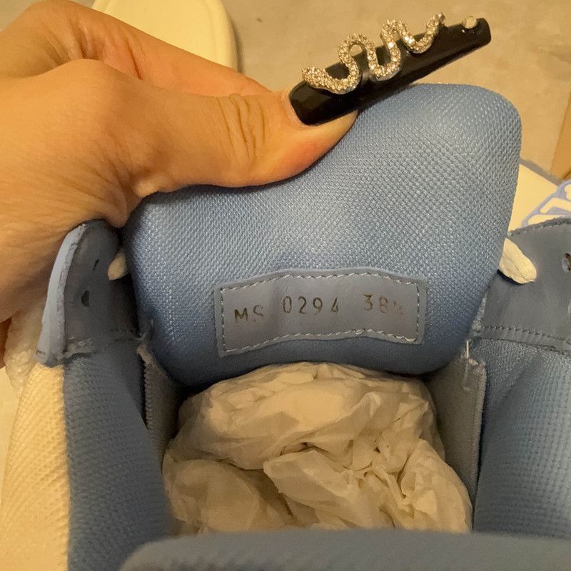 Louis Vuitton Louis Vuitton Trainer Maxi Blue and White Sneakers -2508 Size US 7.5 / EU 40-41 - 5 Thumbnail