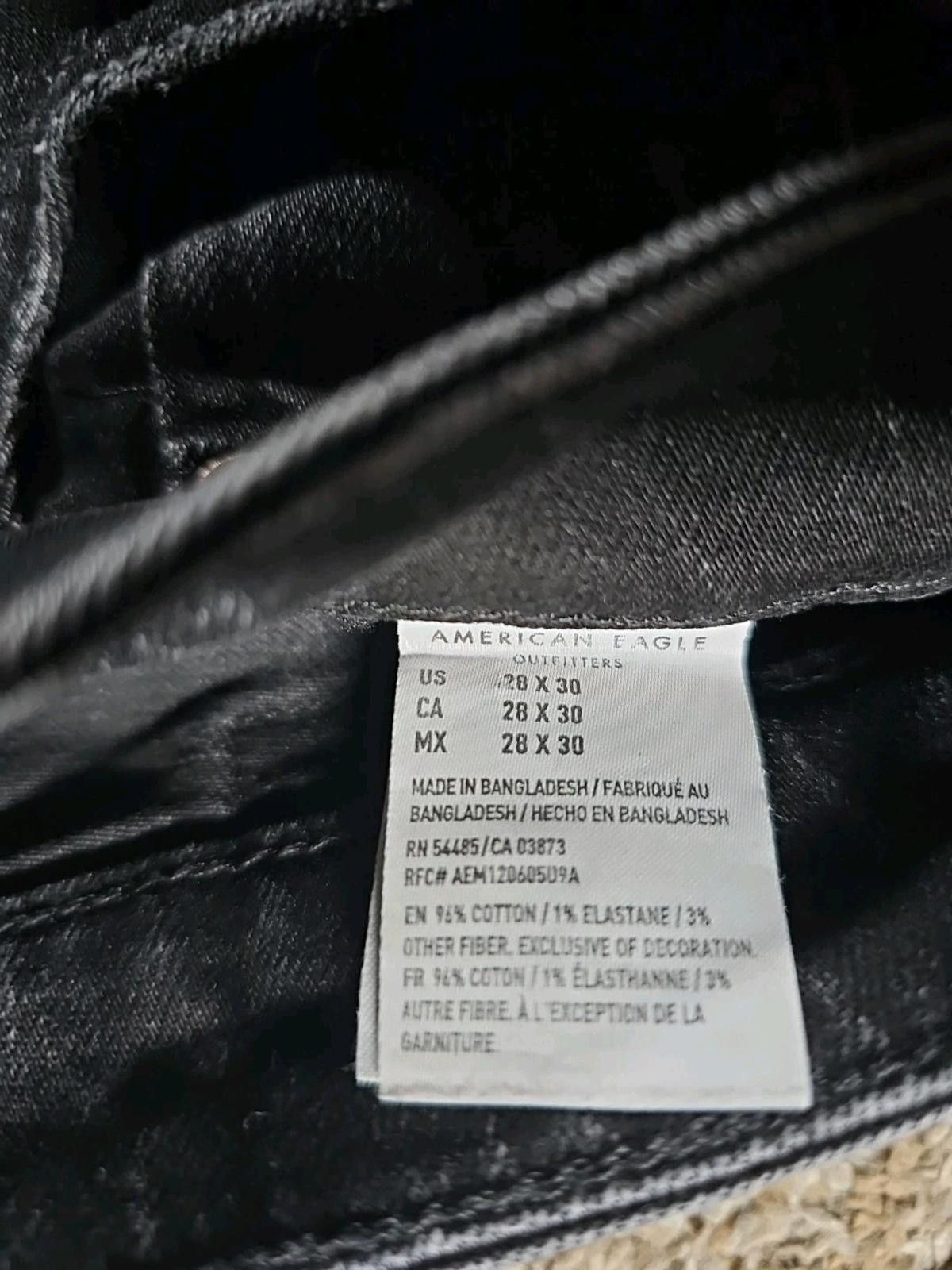 American Eagle Outfitters American Eagle Jeans Men's 28x30 Black Airflex+ Distressed Size US 28 / EU 44 - 4 Thumbnail