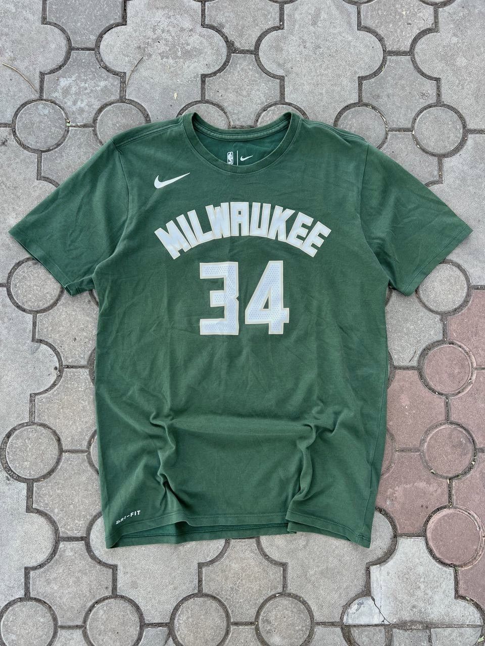 Nike Nike Dri Fit Giannis Antetokounmpo Milwaukee Tee Shirt Size US M / EU 48-50 / 2 - 2 Thumbnail