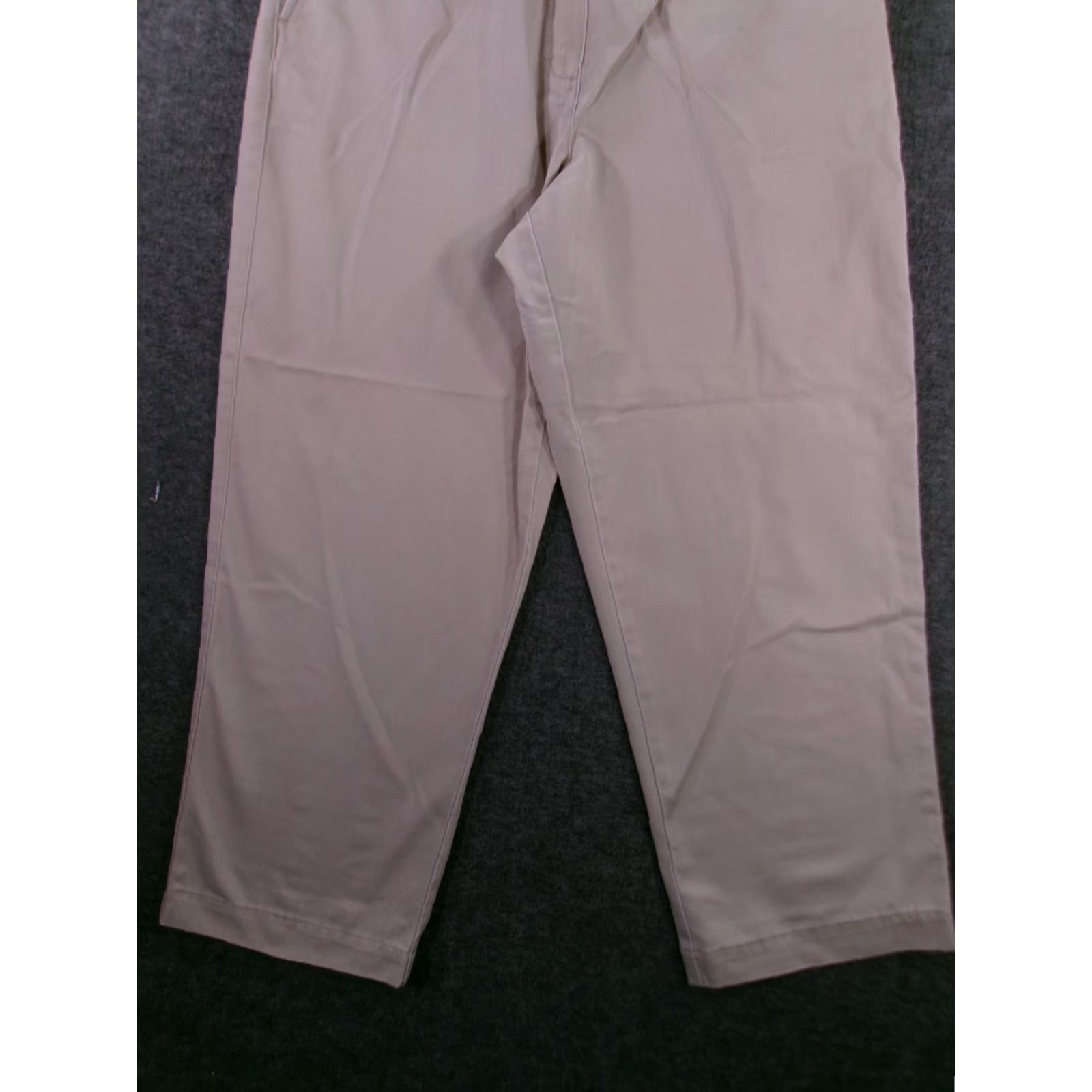 Vintage VINTAGE L.L. Bean Pants Women 12 Petite Beige Original Fit Outdoor Hiking Camping Short List 90s Nature Preppy Chino Pants Womens Size 34" / US 12 / IT 48 - 3 Thumbnail