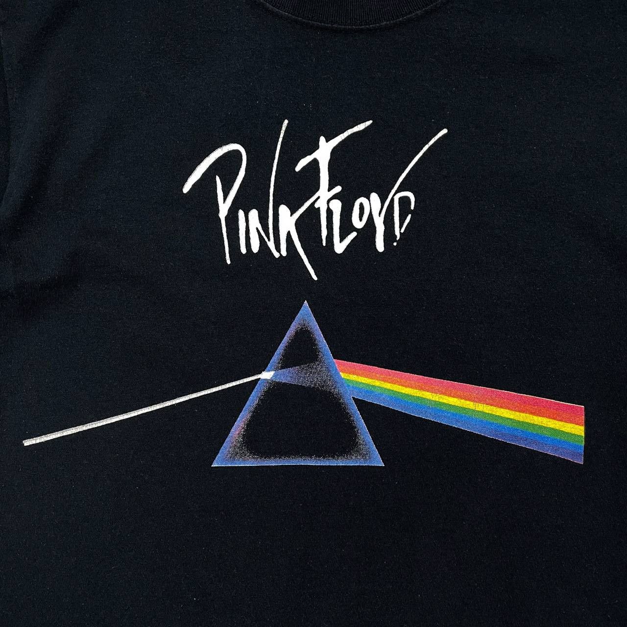Pink Floyd Vintage 2000s Pink Floyd The Dark Side of the Moon T Shirt M Size US M / EU 48-50 / 2 - 5 Thumbnail