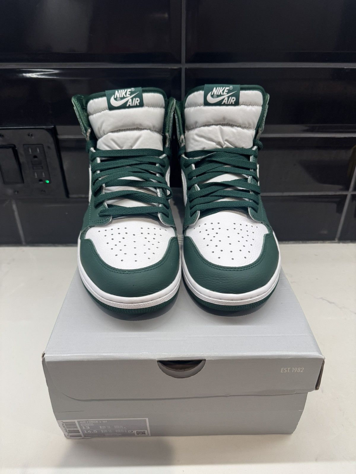 Nike Nike Air Jordan 1 High OG Gorge Green Sneakers – Size 13 Size US 13 / EU 46 - 2 Thumbnail
