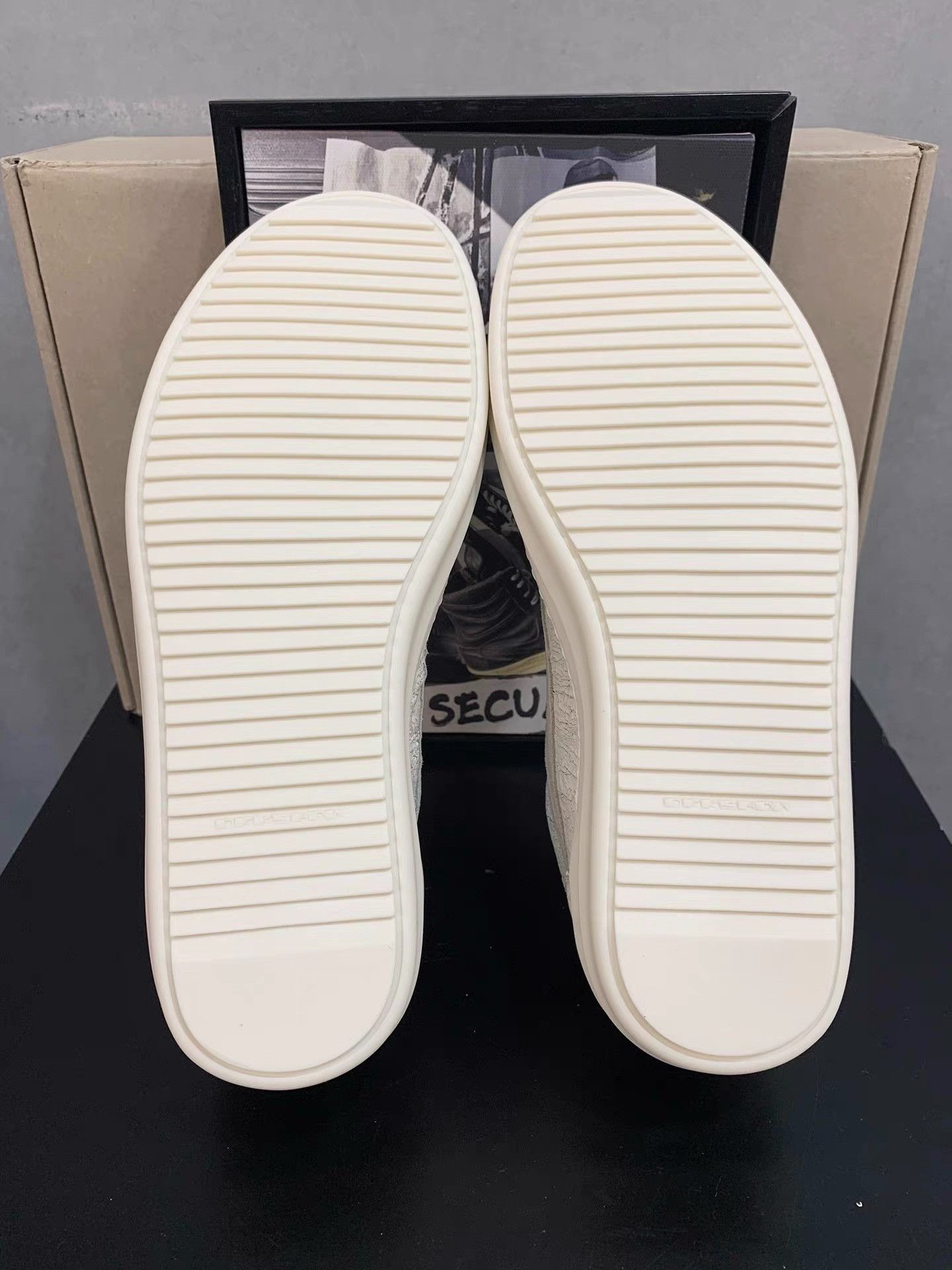 Rick Owens Rick Owens 25SS Cracked White Fake Vans K34 Size US 7 / EU 40 - 8 Thumbnail