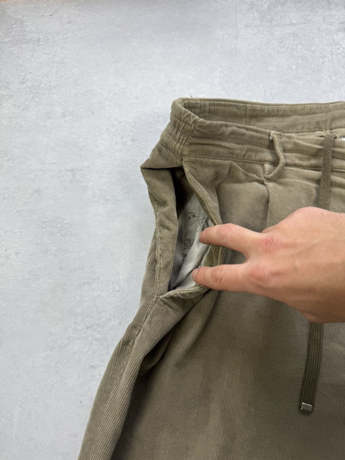 Jacob Cohen Jacob Cohen Beige Corduroy Chino Pants Size US 35 - 6 Thumbnail