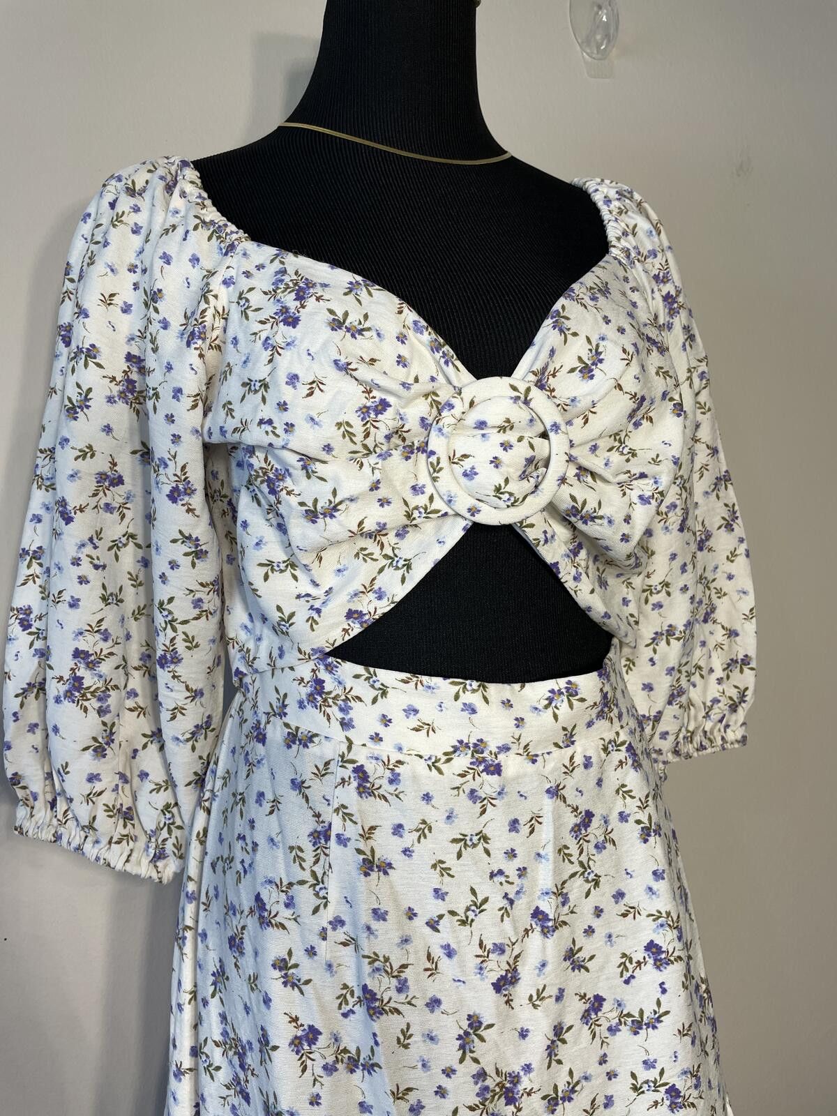 MINKPINK MINKPINK Hailey Floral Puff Sleeve Cutout Midi Dress Cottage Size M / US 6-8 / IT 42-44 - 3 Thumbnail