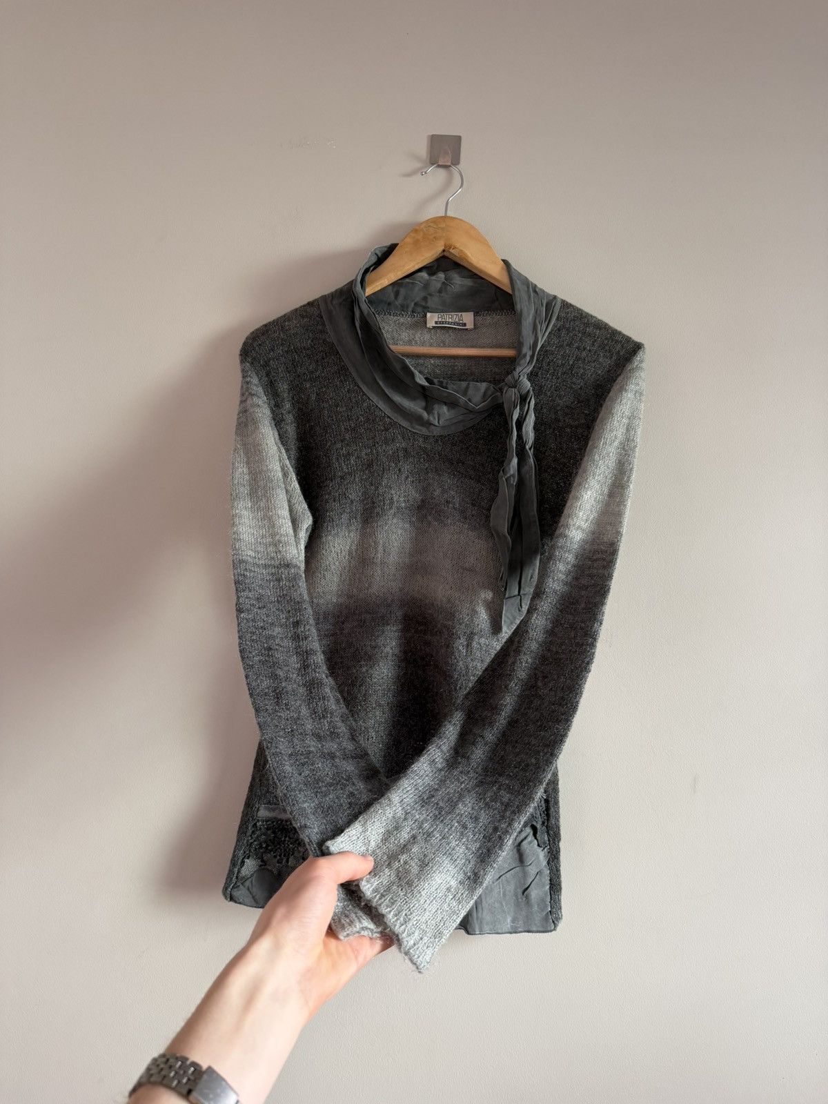 Vintage Gradient Mohair Knit Sweater with Scarf Detail Size M / US 6-8 / IT 42-44 - 3 Thumbnail