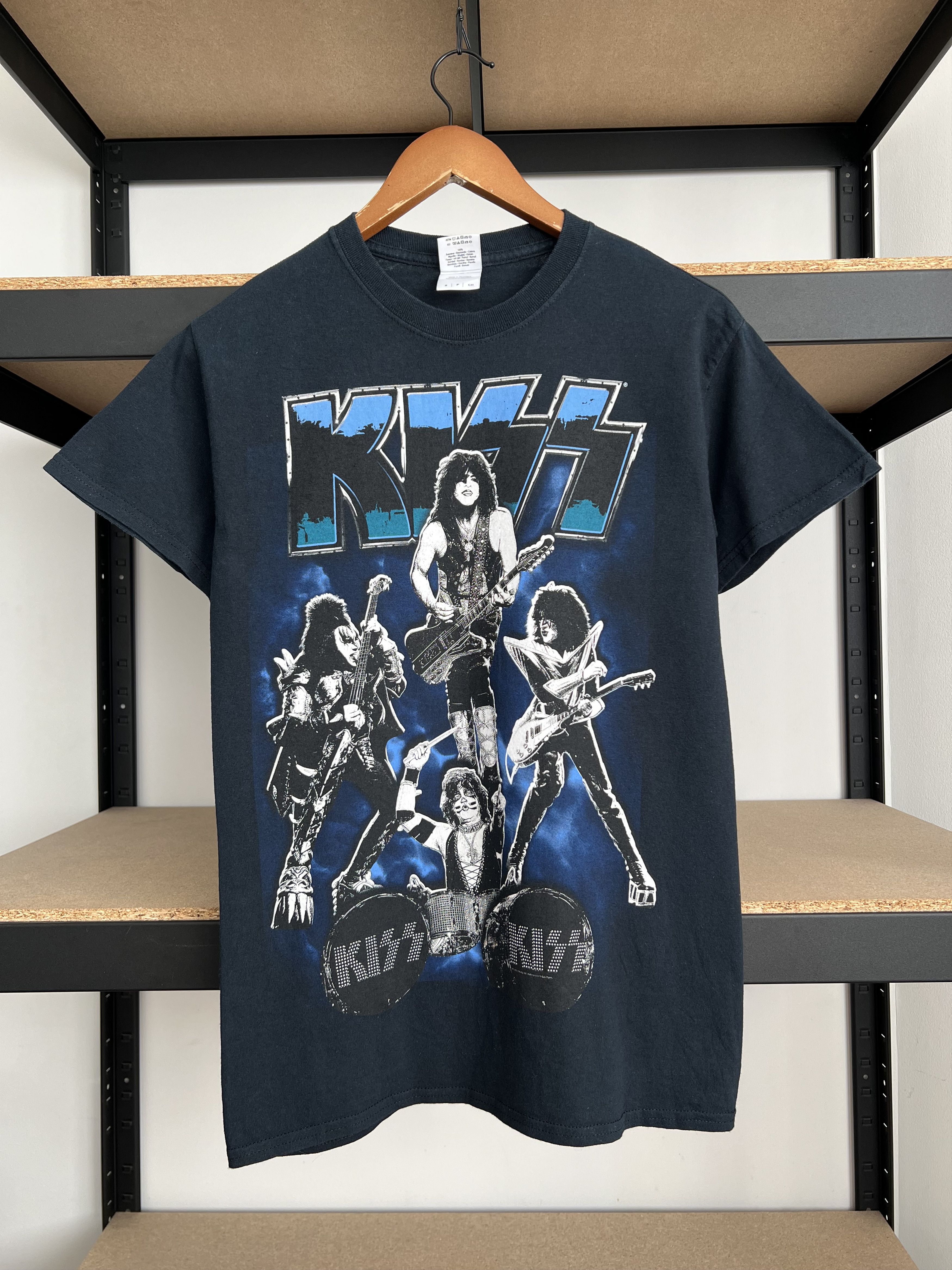 Band Tees Vintage 2015 Kiss Rock Band Tour Black T-shirt Size US S / EU 44-46 / 1 - 1 Thumbnail