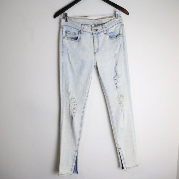Rag & Bone Rag & Bone Zipper Capri Distressed Shredded Bleachout Jean Size 29" - 1 Thumbnail