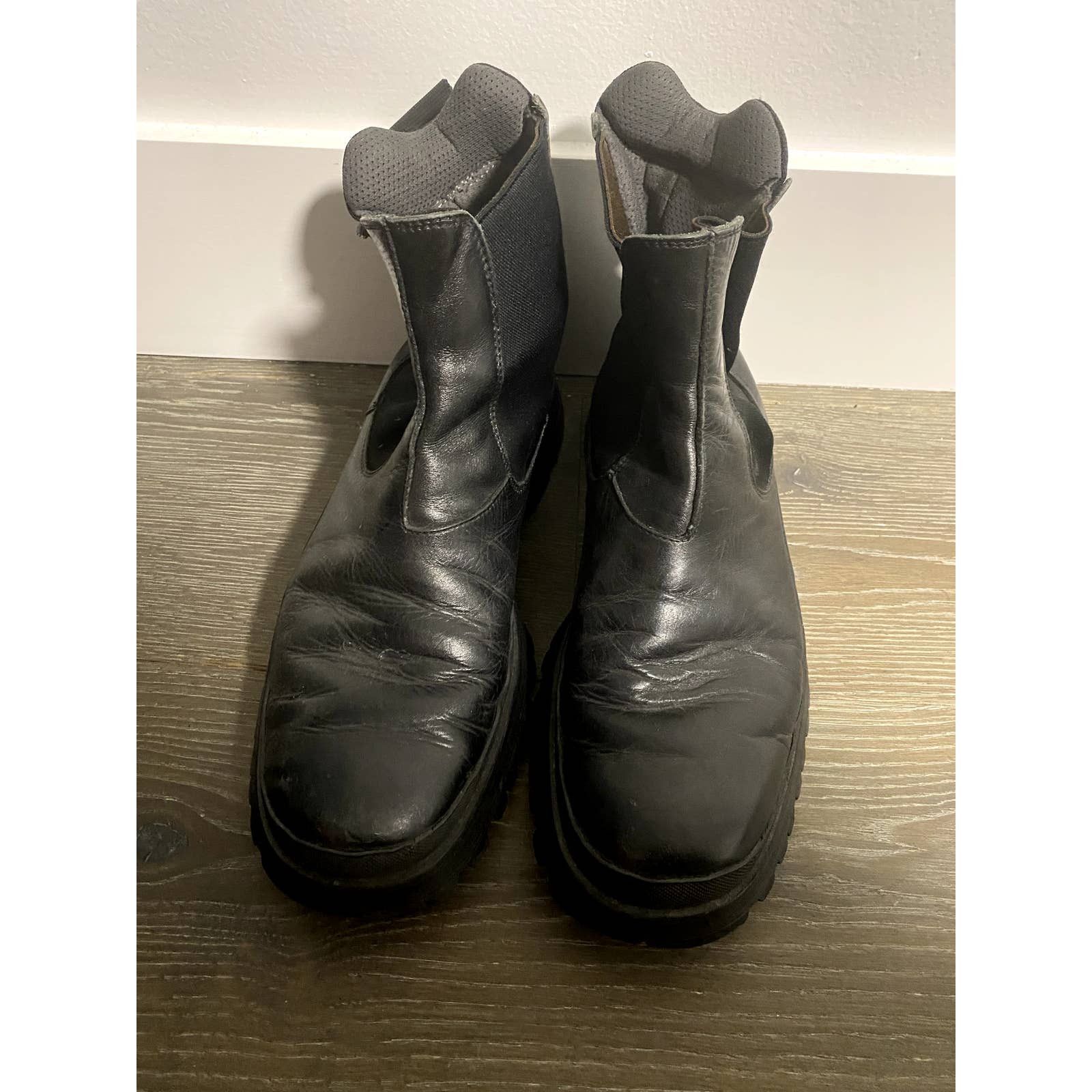 image of Prada T0396 Vintage Black Leather Shoes - Us 9, Men's