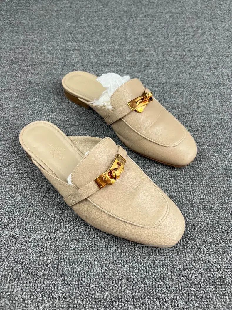 Hermes Hermes Beige Leather Mules with Gold Buckle. Size US 5 / EU 37 - 2 Thumbnail