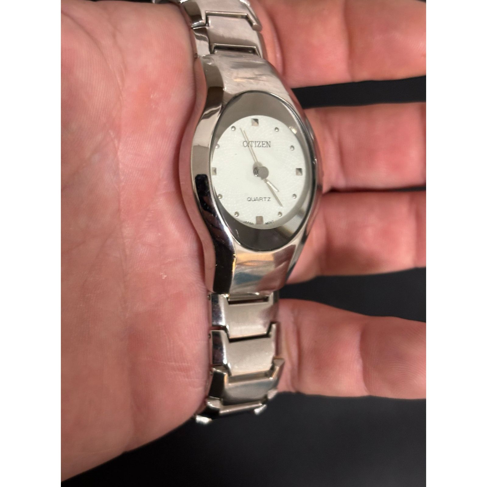 Citizen Citizen 4-232685Y Silver Tone Women’s Watch! New Battery! Size ONE SIZE - 6 Thumbnail