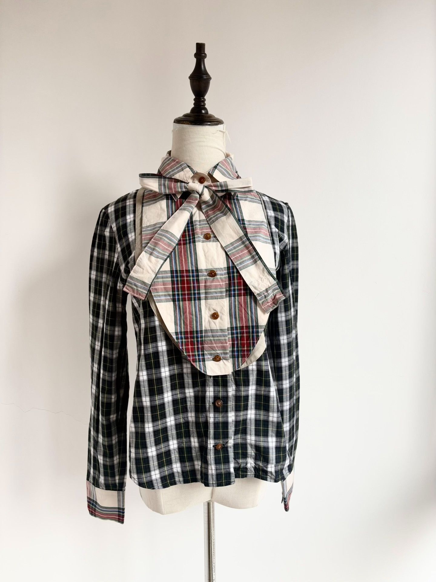 Vivienne Westwood Vivienne Westwood Vintage Plaid Bow Shirt Size M / US 6-8 / IT 42-44 - 1 Thumbnail