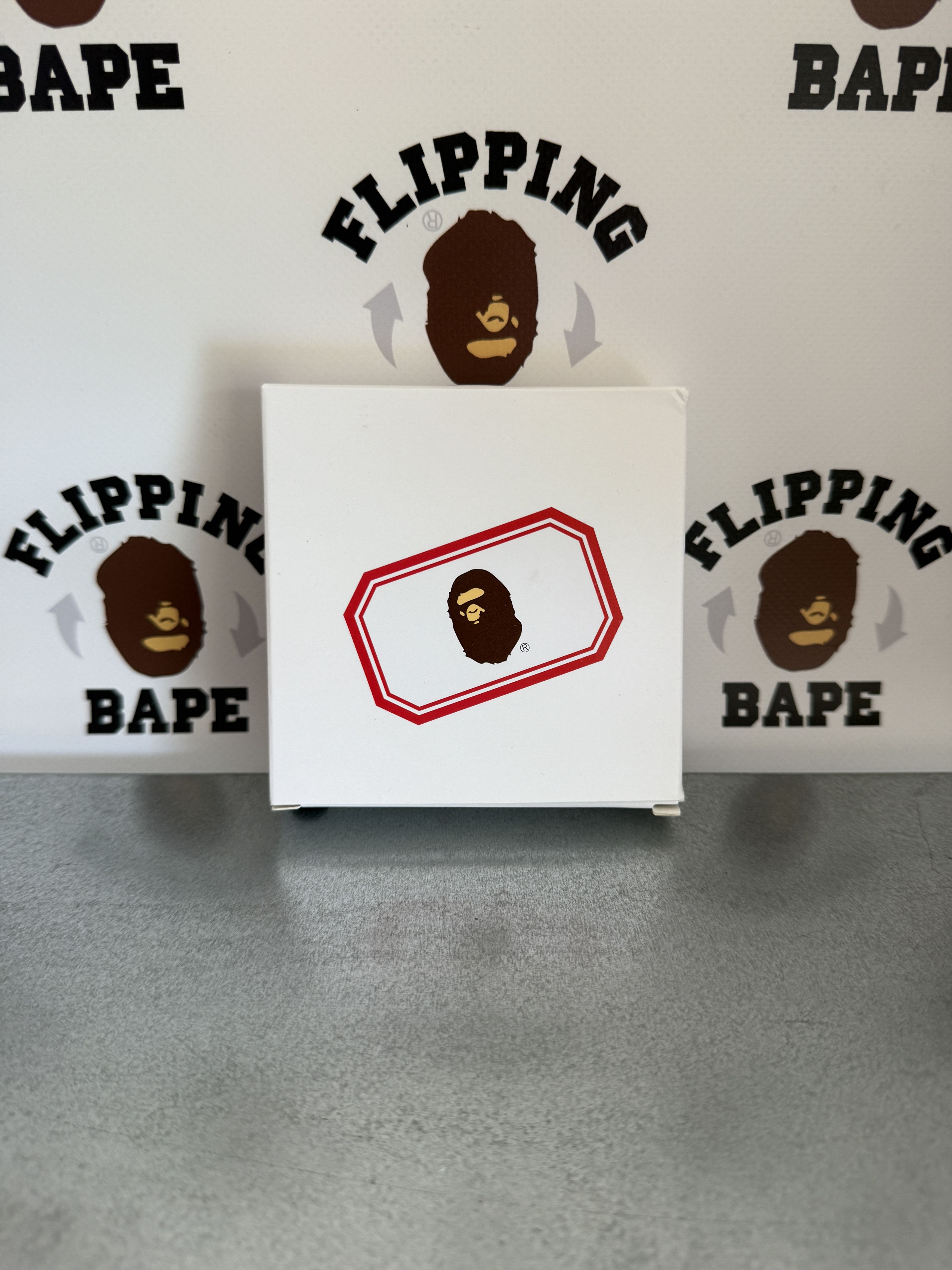 Bape BAPE BUSY WORKS WIRELESS CHARGER Size ONE SIZE - 6 Thumbnail