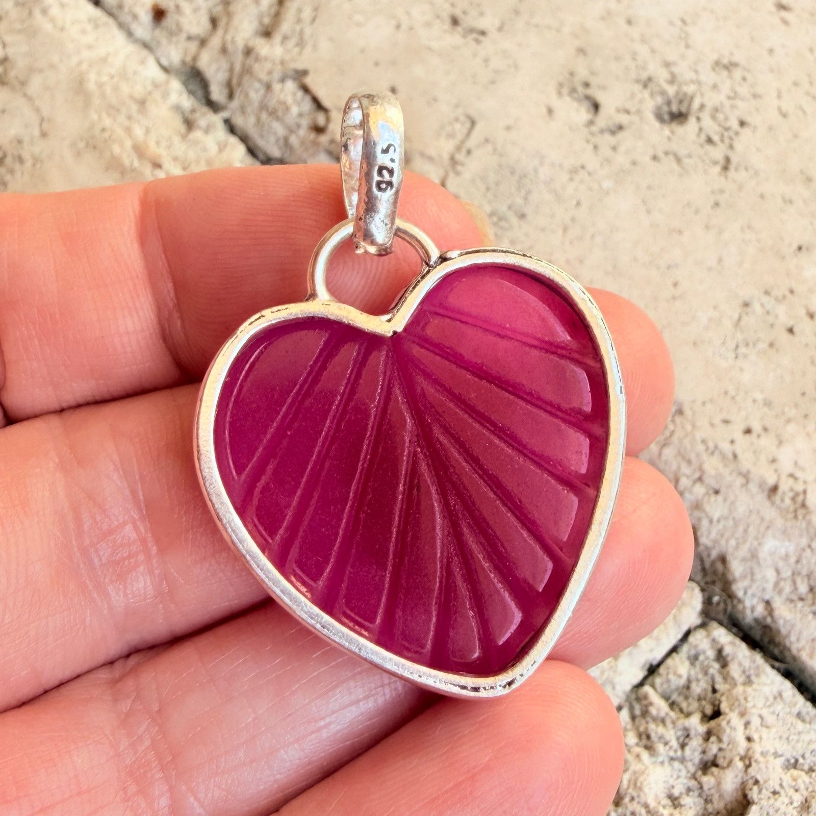 The Unbranded Brand Carved Ruby Heart Clover Pendant 925 Silver Overlay Size ONE SIZE - 9 Thumbnail